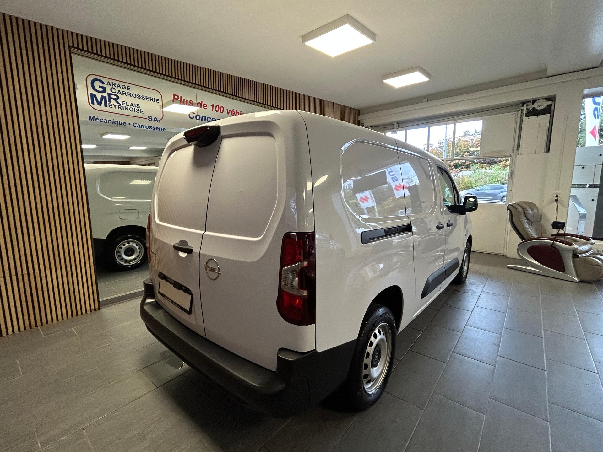 OPEL Combo Cargo 2.4 t XL 1.5 D S/S 3PLATZ/3PLACES-image-9