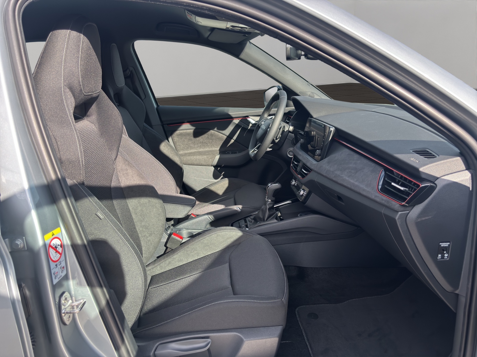 SKODA Kamiq 1.0 TSI Dynamic DSG-image-14