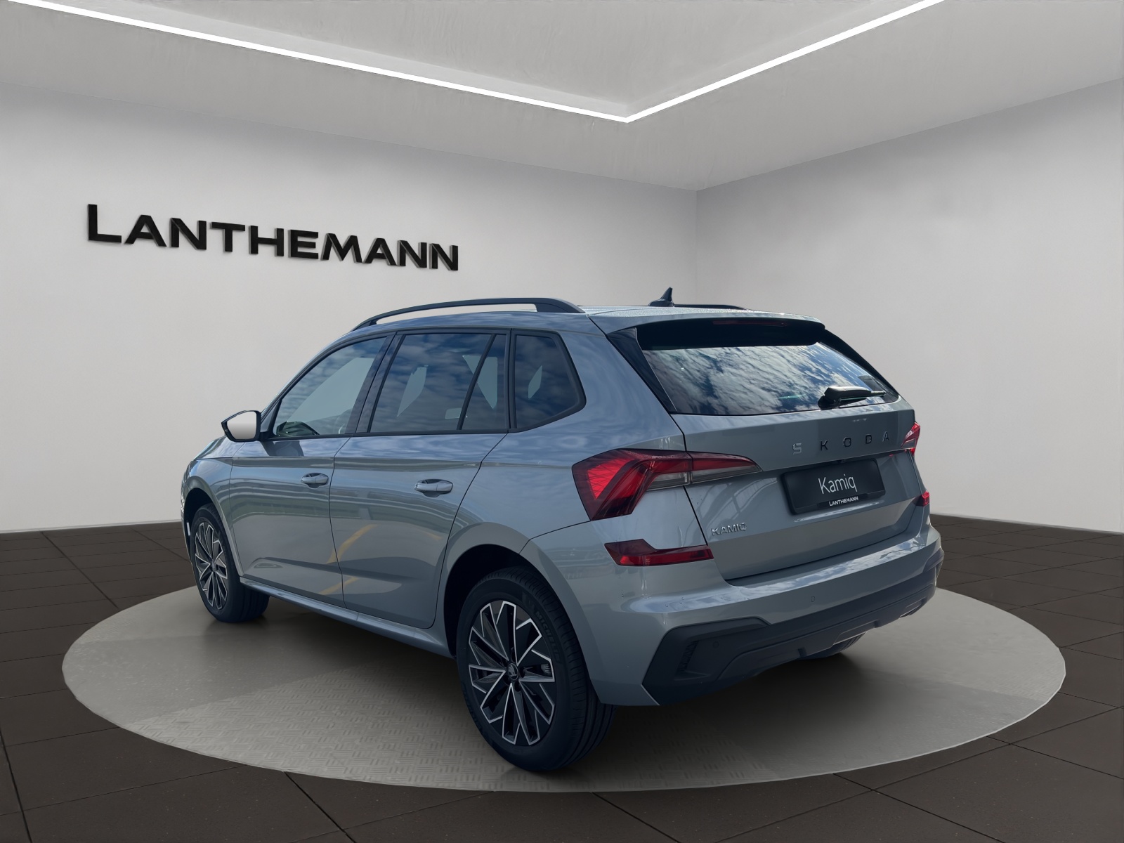 SKODA Kamiq 1.0 TSI Dynamic DSG-image-2