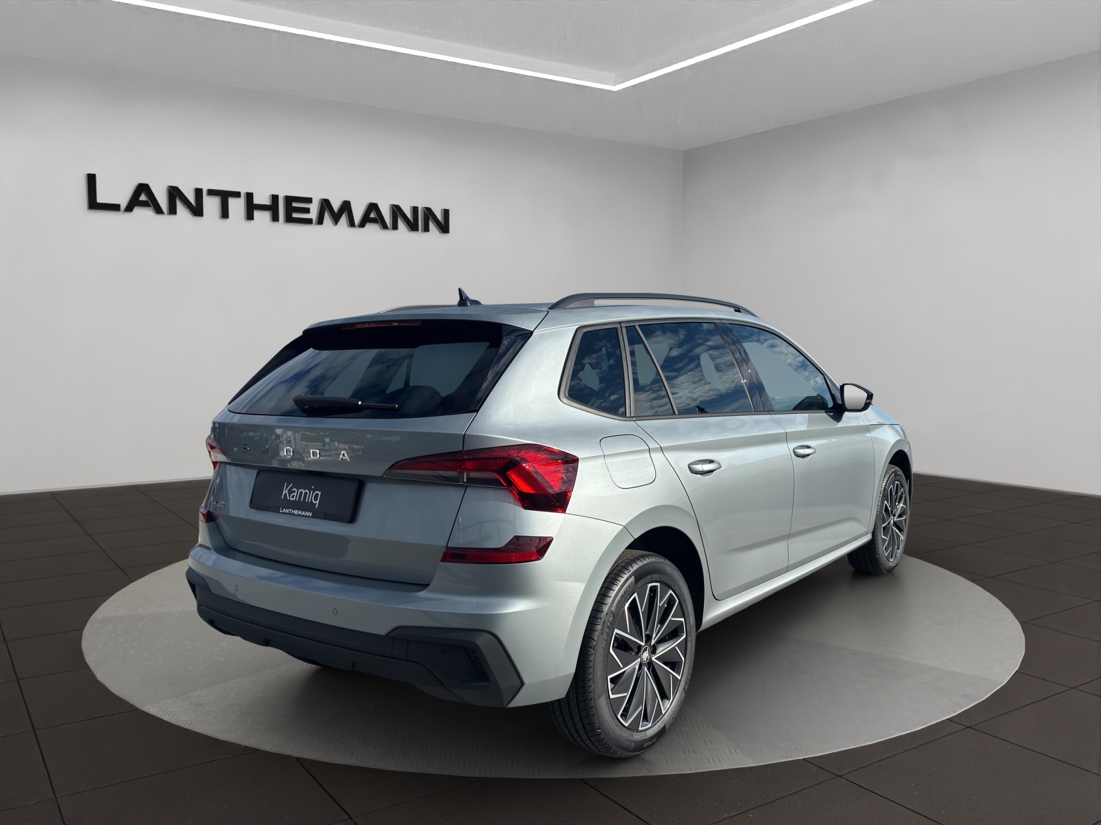 SKODA Kamiq 1.0 TSI Dynamic DSG-image-4