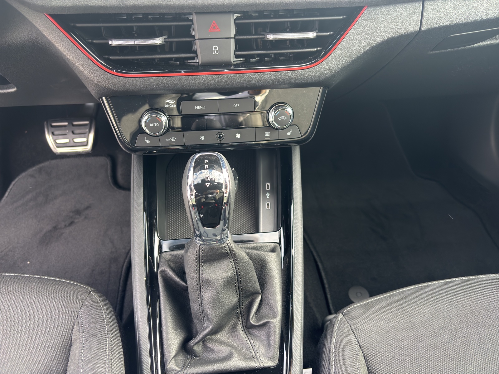 SKODA Kamiq 1.0 TSI Dynamic DSG-image-11