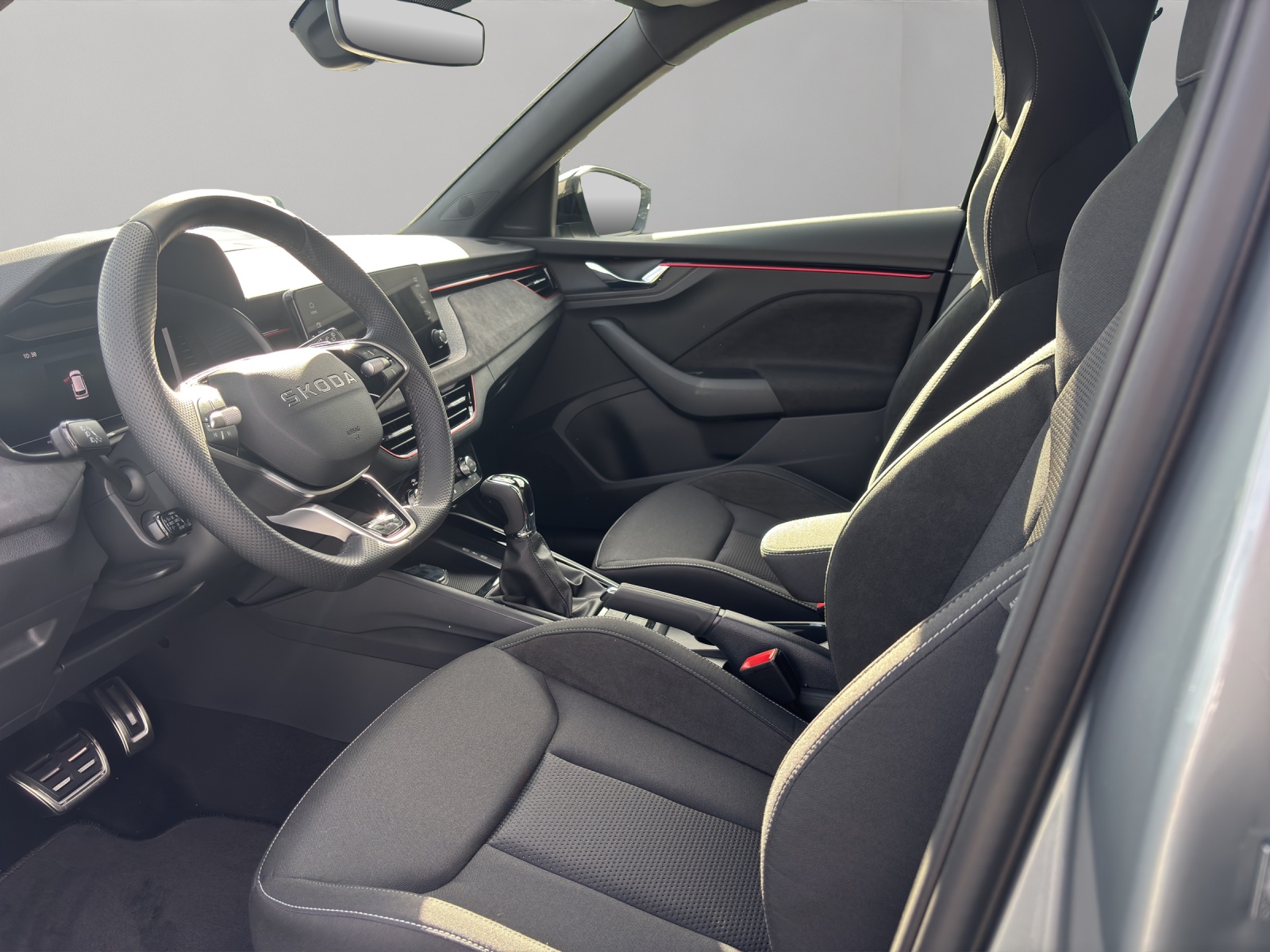 SKODA Kamiq 1.0 TSI Dynamic DSG-image-8