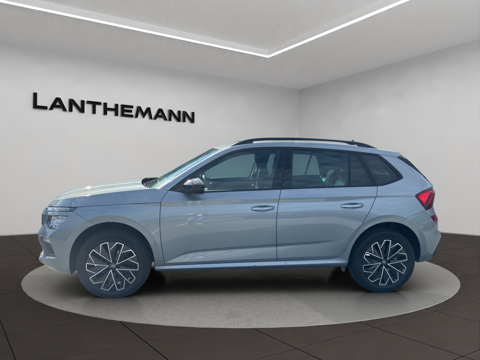 SKODA Kamiq 1.0 TSI Dynamic DSG-image-1