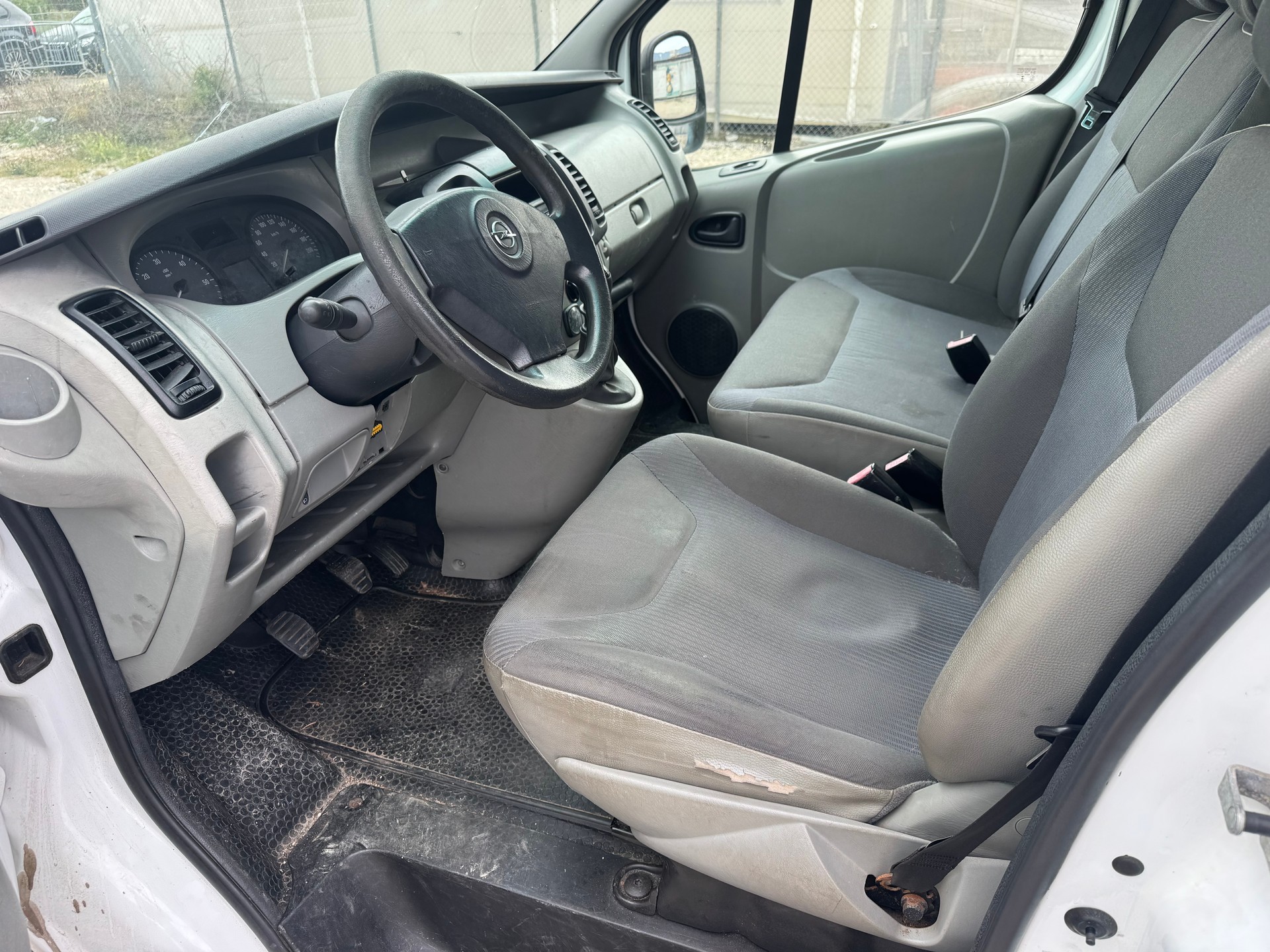 OPEL Vivaro 20TD J28/30-image-11