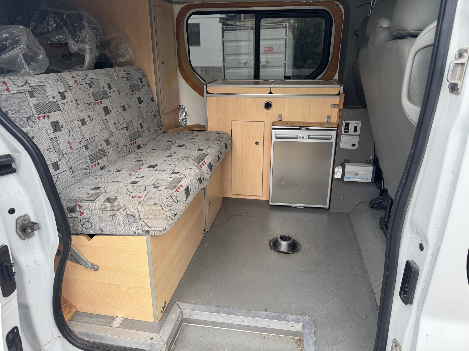 OPEL Vivaro 20TD J28/30-image-8