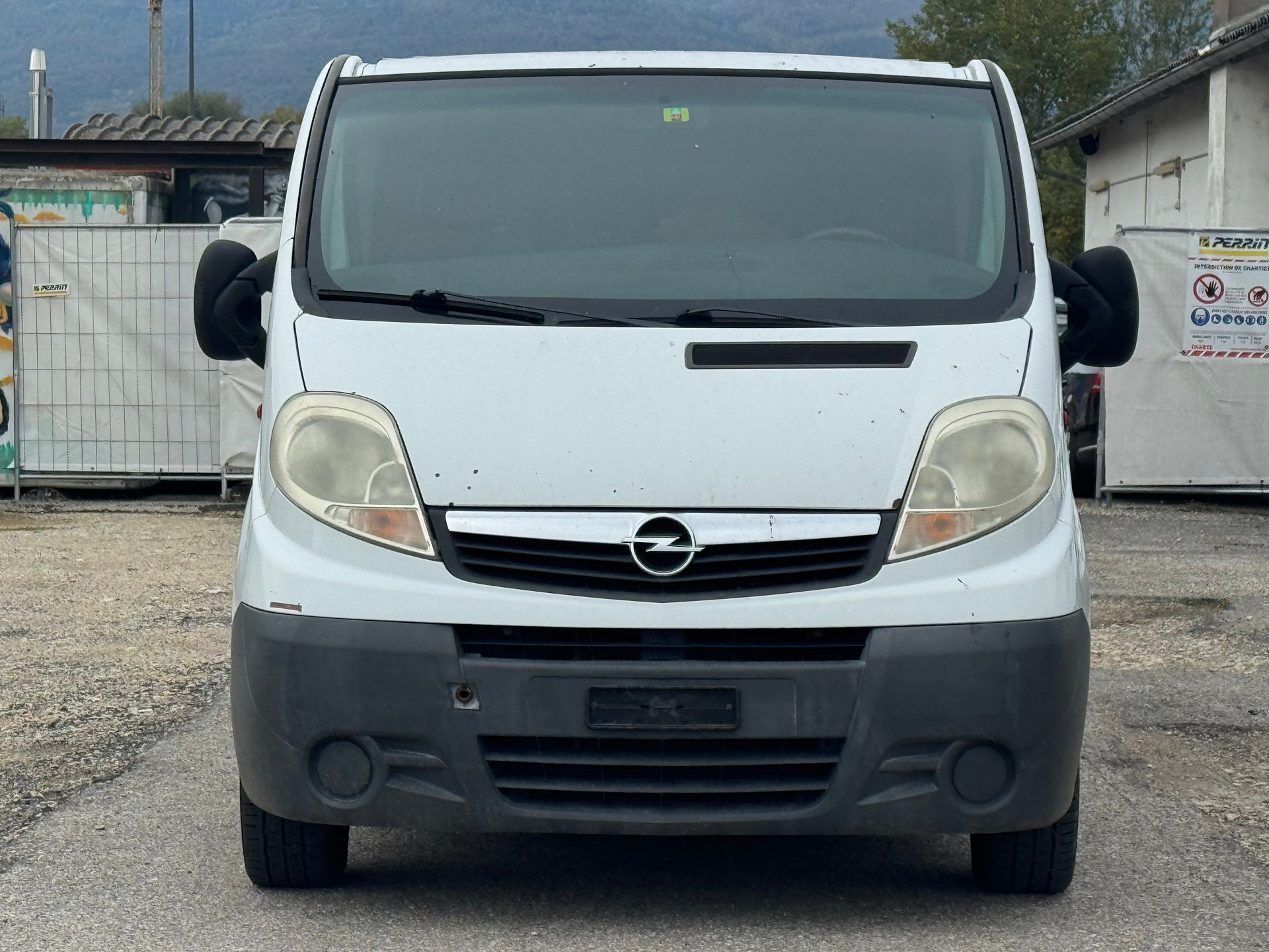 OPEL Vivaro 20TD J28/30-image-1