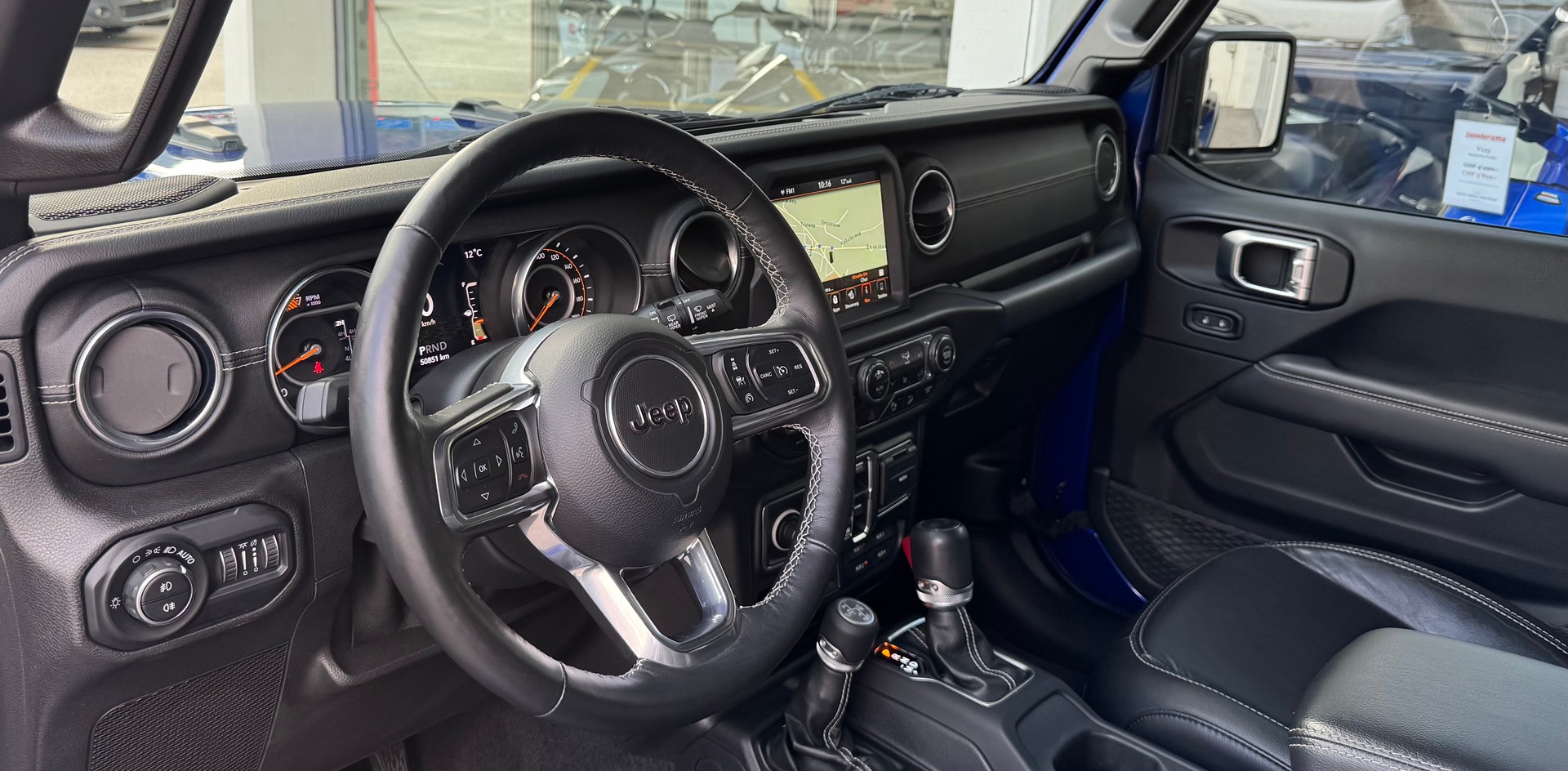 JEEP Wrangler 2.0 Unlimited Overland Automatic-image-6