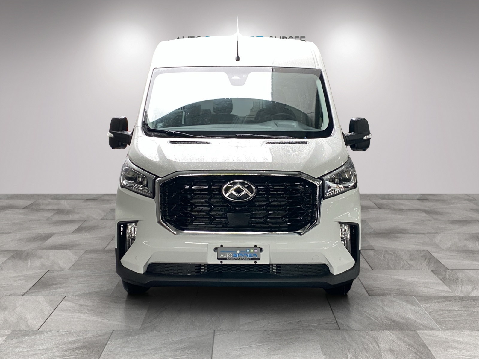 MAXUS Deliver 9 Kaw. L3H2 2.0 TD Luxury-image-1