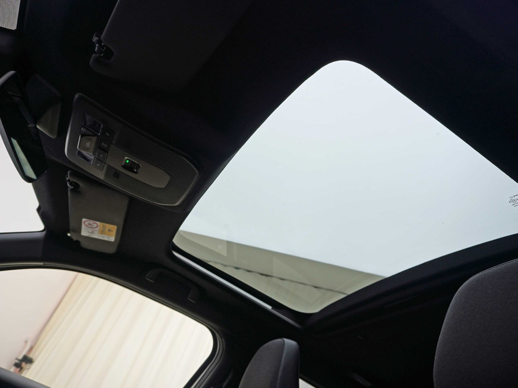 TOYOTA Urban Cruiser Premium AWD-image-19