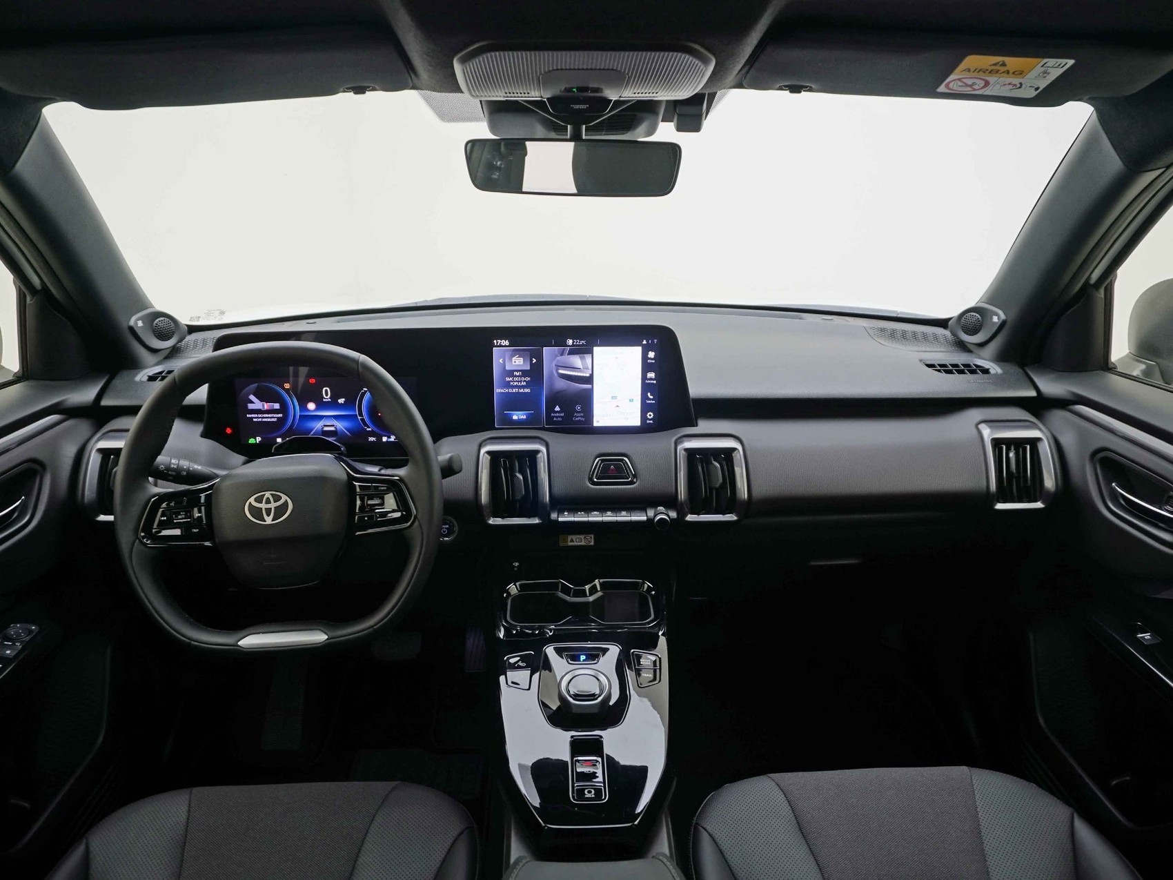TOYOTA Urban Cruiser Premium AWD-image-10