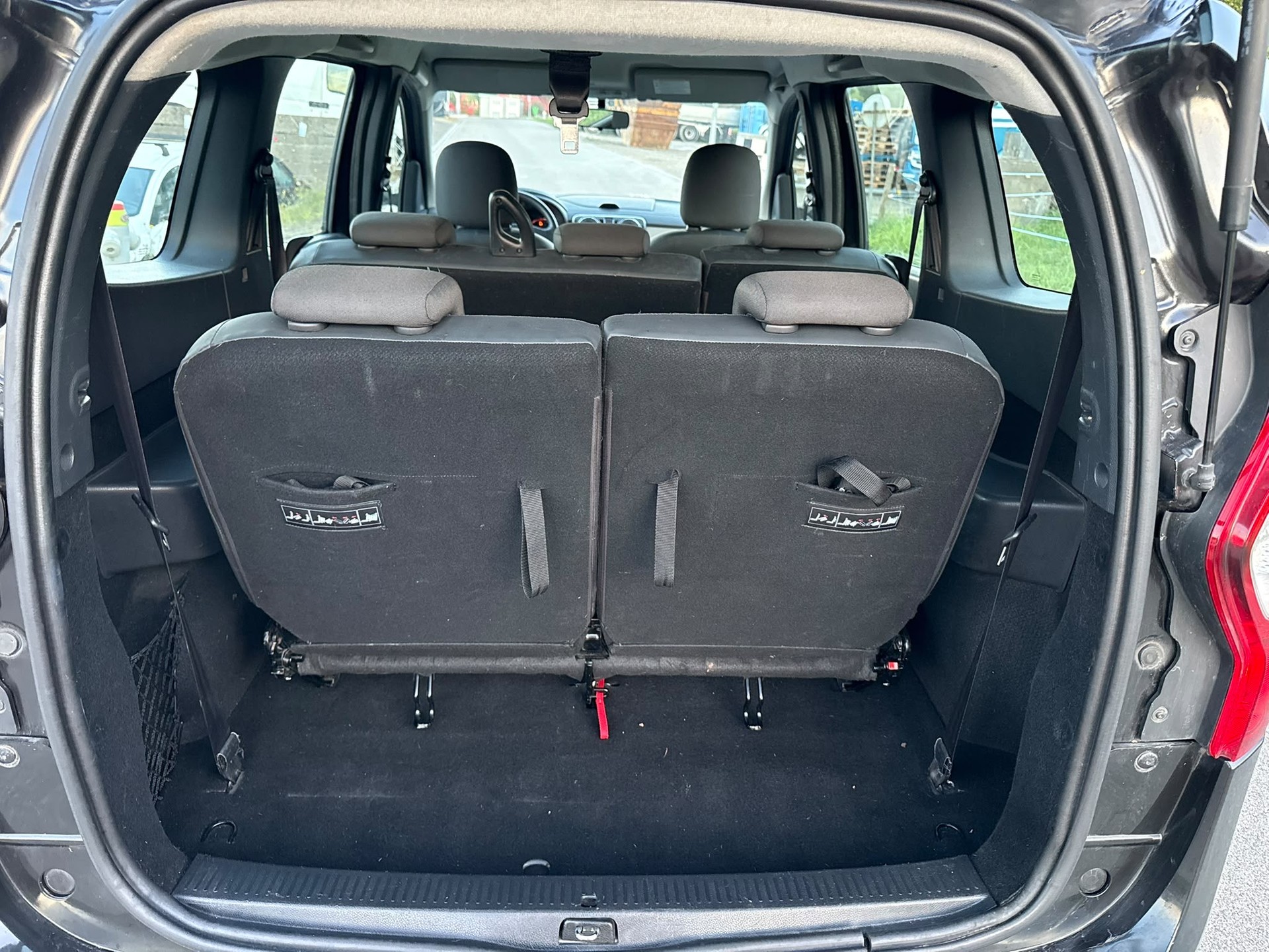 DACIA Lodgy 1.2 Turbo Lauréate 7PL-image-12