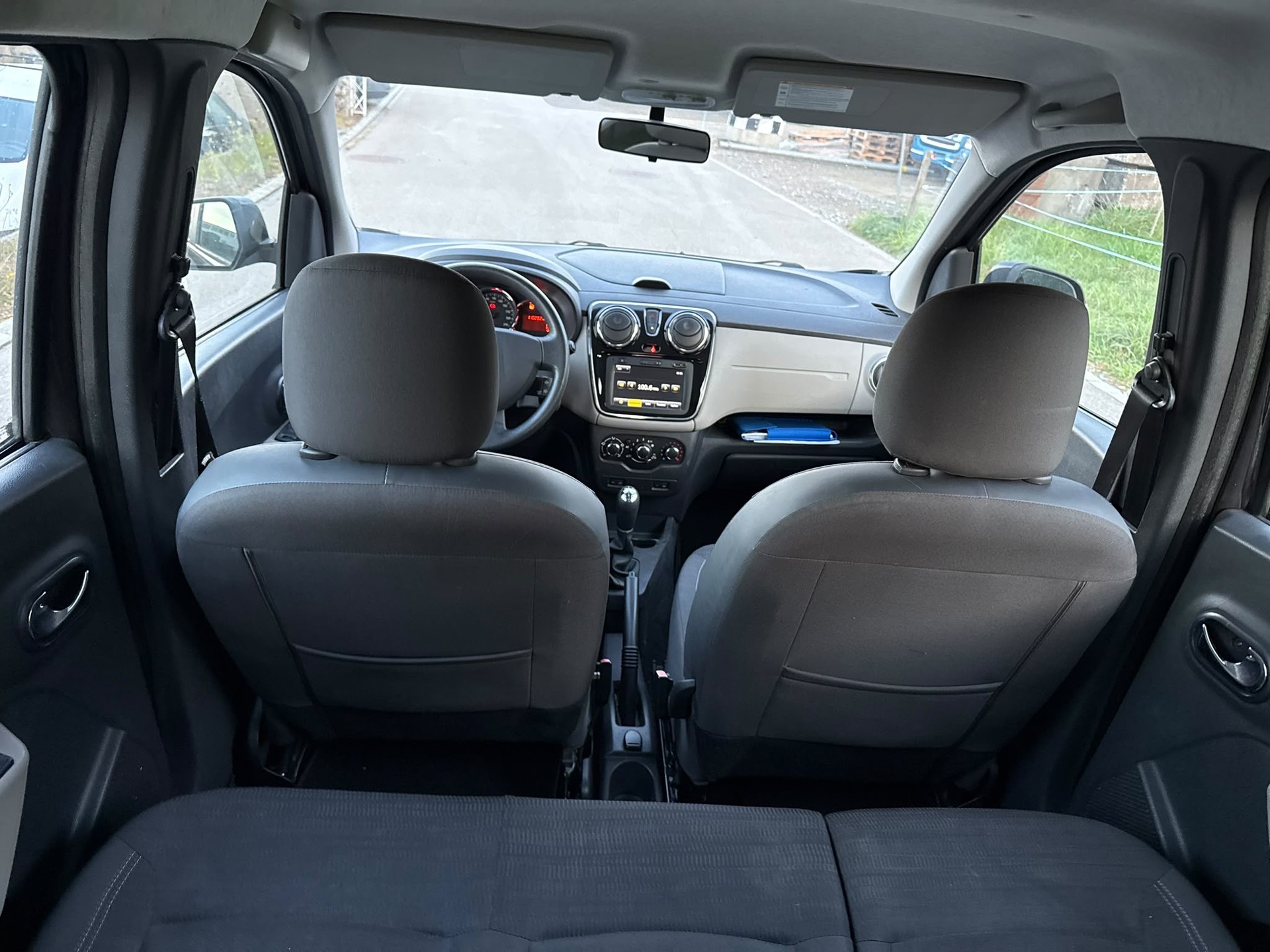 DACIA Lodgy 1.2 Turbo Lauréate 7PL-image-7