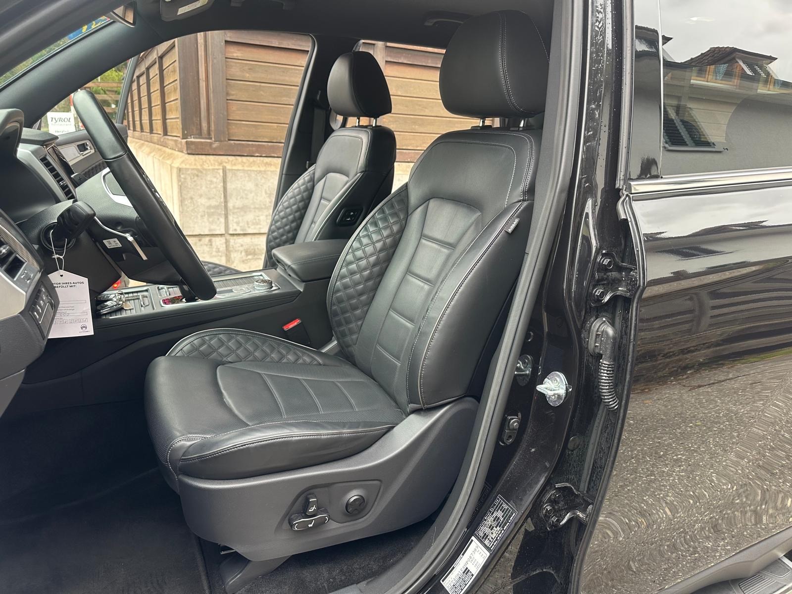 KGM-SsangYong Rexton 2.2 CRDi Sapphire 4WD AT-image-9