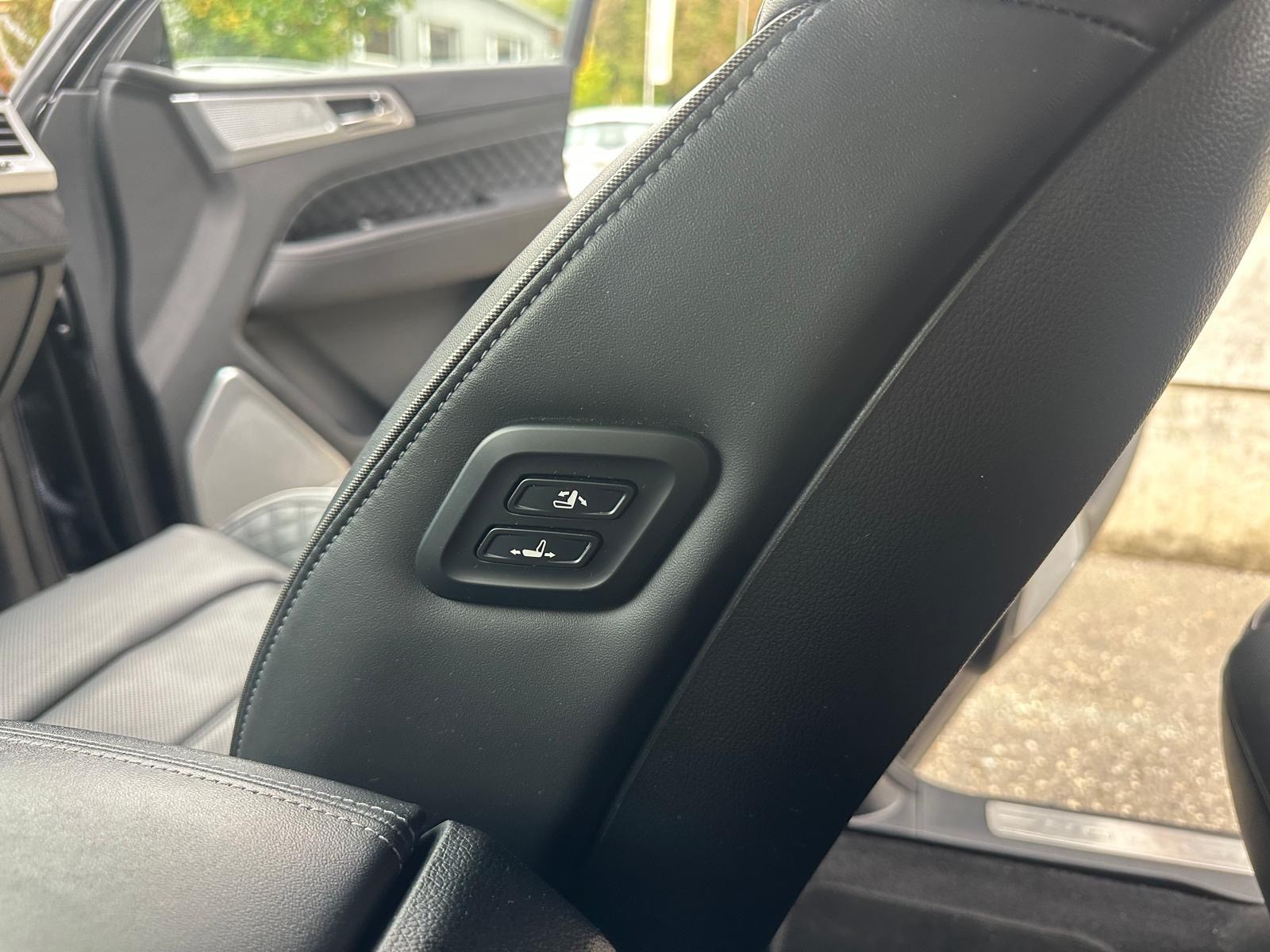 KGM-SsangYong Rexton 2.2 CRDi Sapphire 4WD AT-image-17