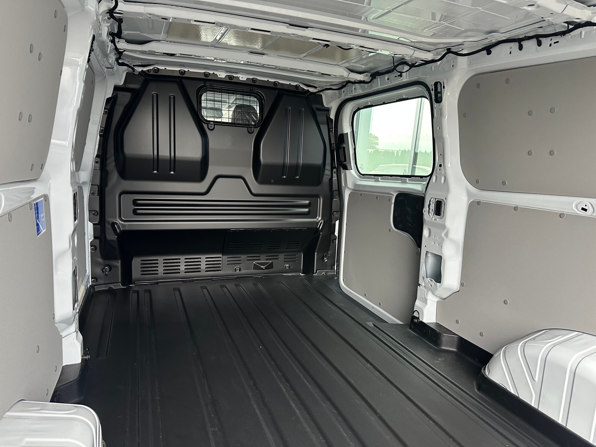 FORD Transit Custom Van 320 L2 2.0 EcoBl Trend/136CV/Aut.-image-7