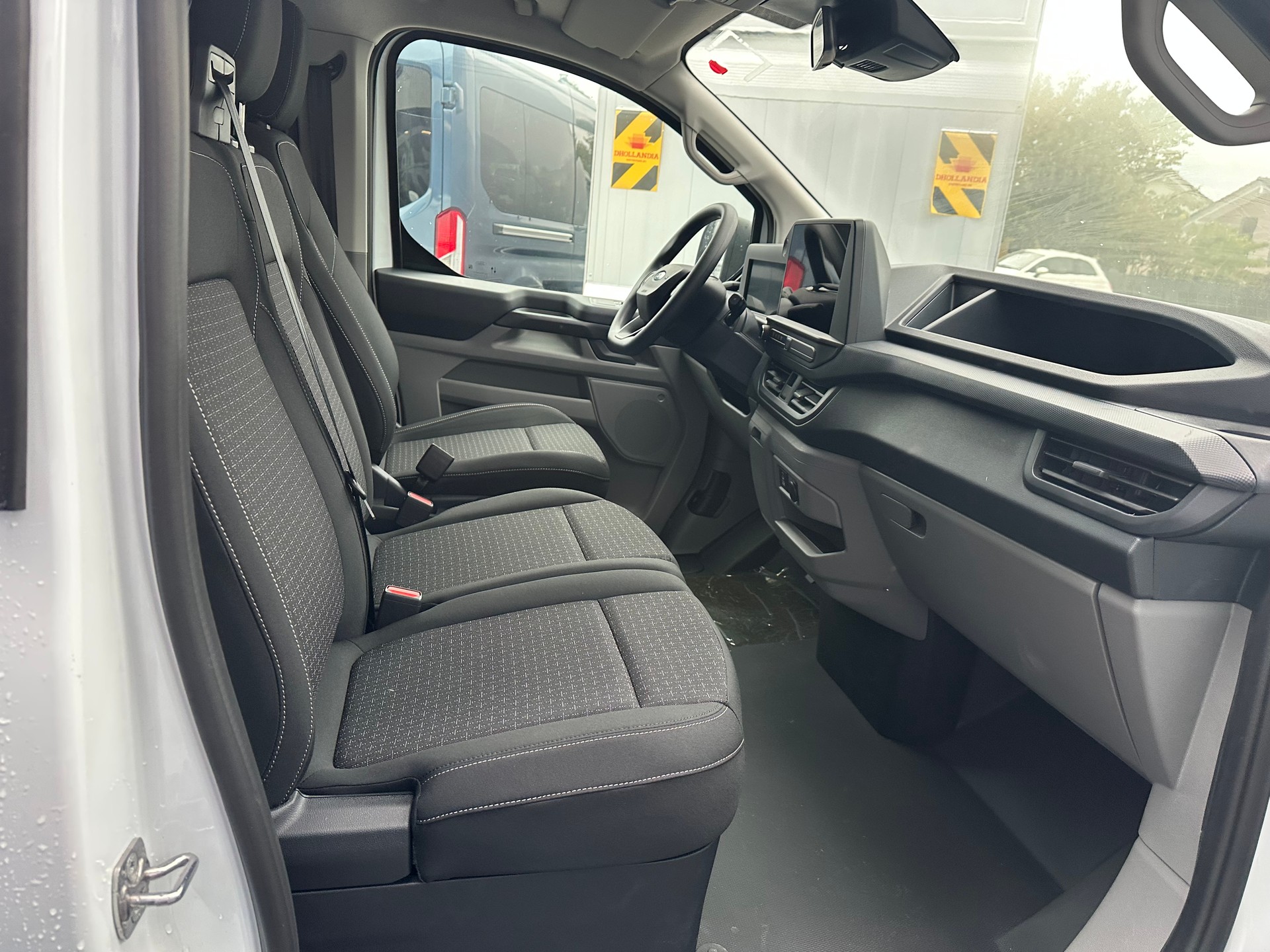 FORD Transit Custom Van 320 L2 2.0 EcoBl Trend/136CV/Aut.-image-13
