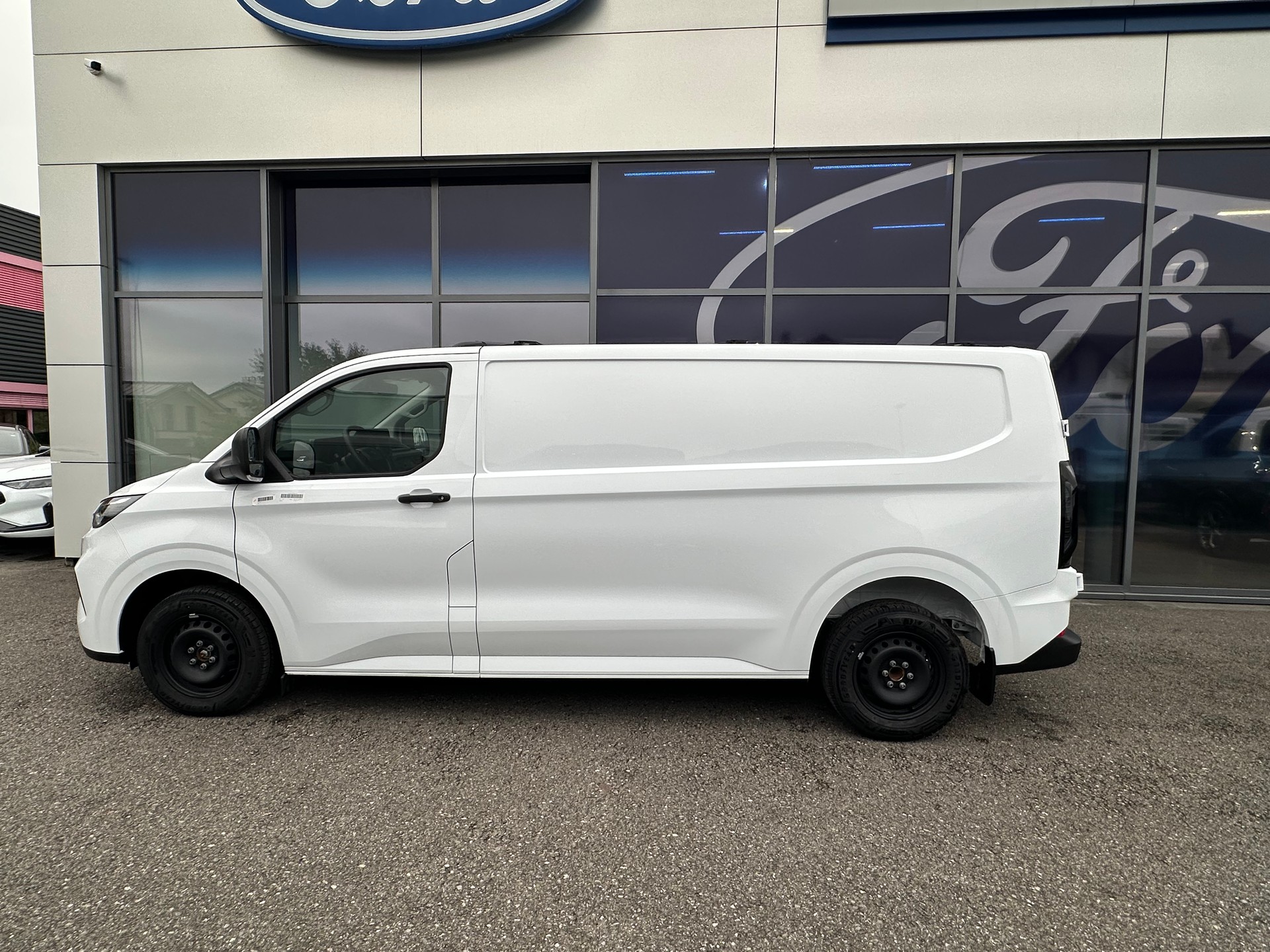 FORD Transit Custom Van 320 L2 2.0 EcoBl Trend/136CV/Aut.-showroom-element-2