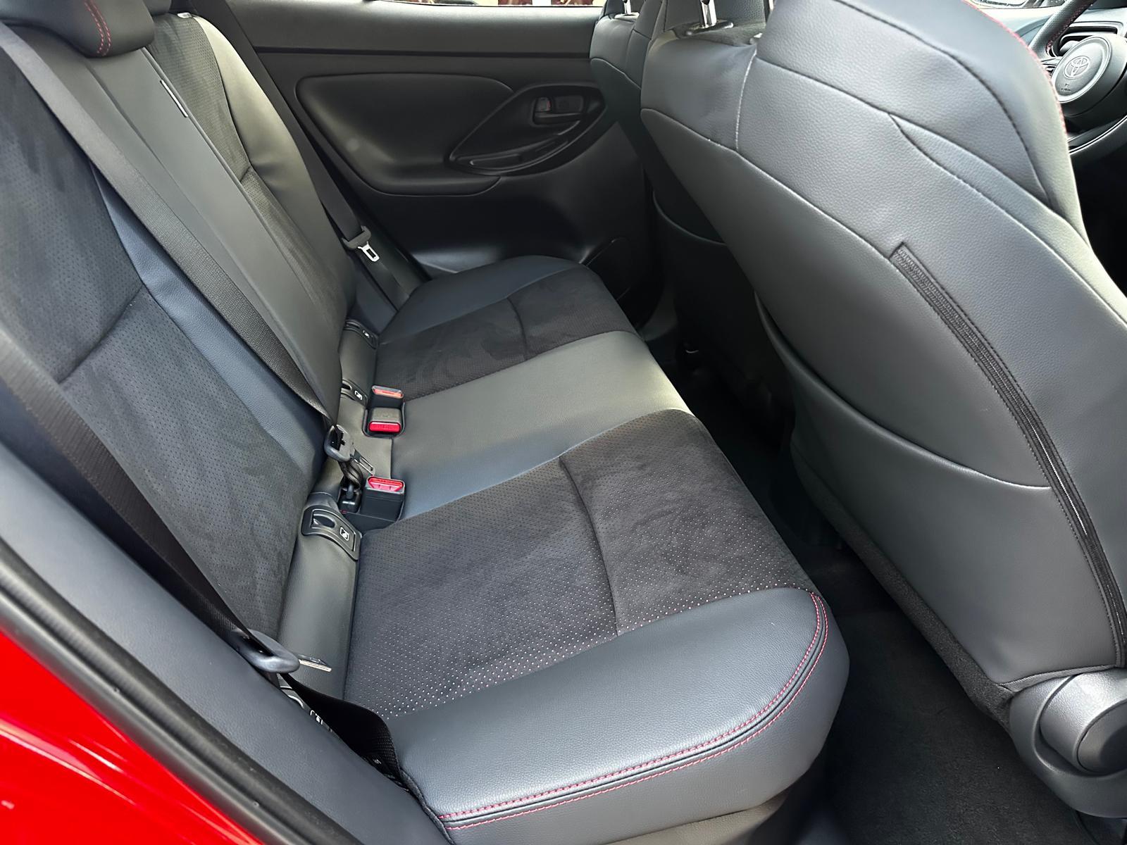 TOYOTA Yaris Cross 1.5 VVT-i HSD GR Sport-image-11