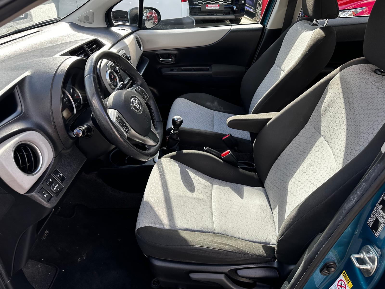 TOYOTA Yaris 1.33 VVT-i Sol-image-7