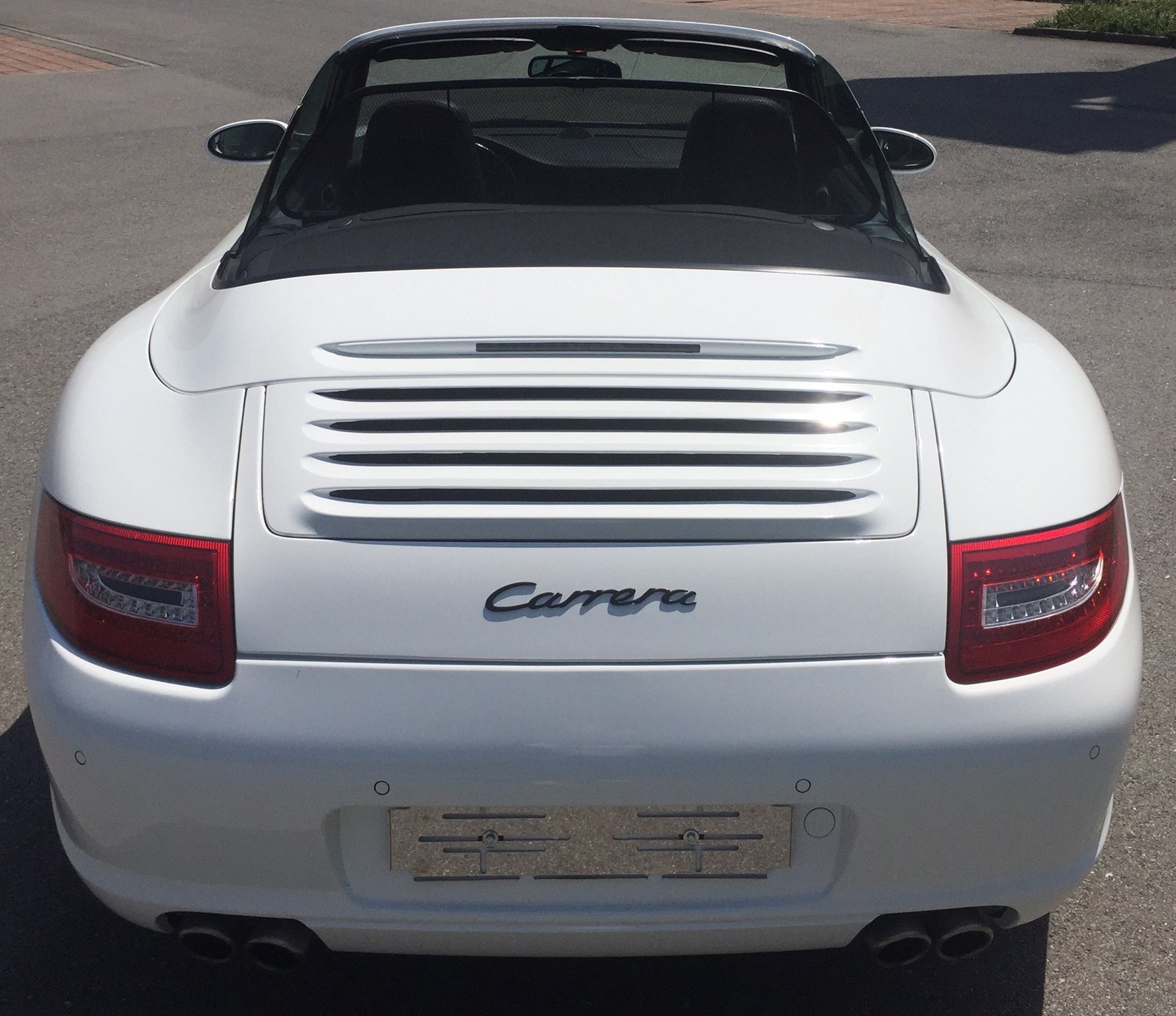PORSCHE 911 Cabrio Carrera-image-10