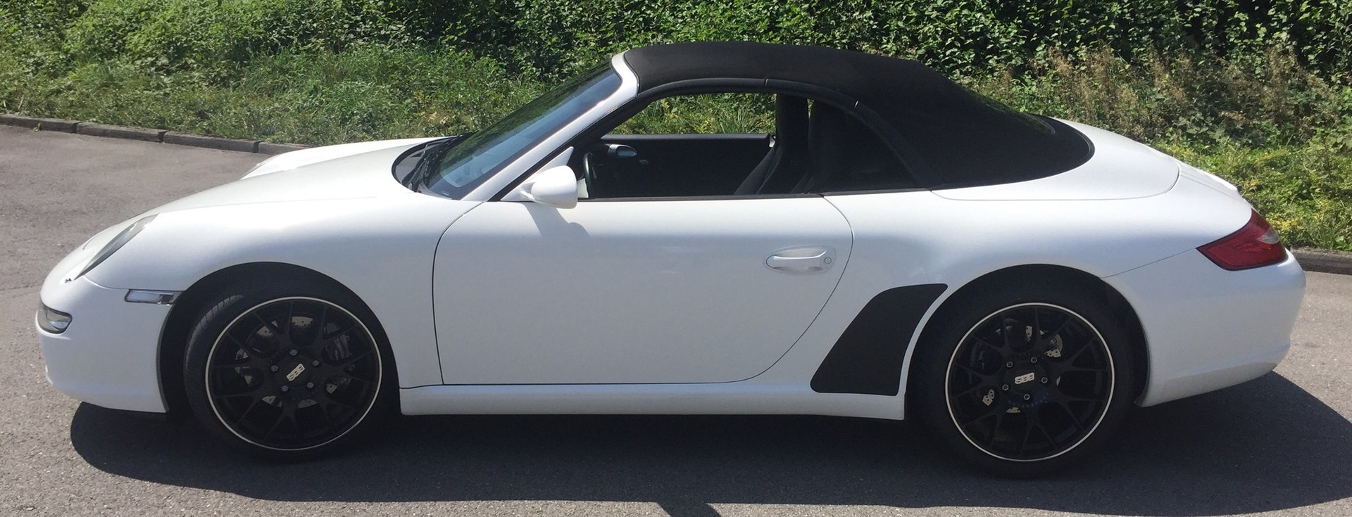 PORSCHE 911 Cabrio Carrera-image-5