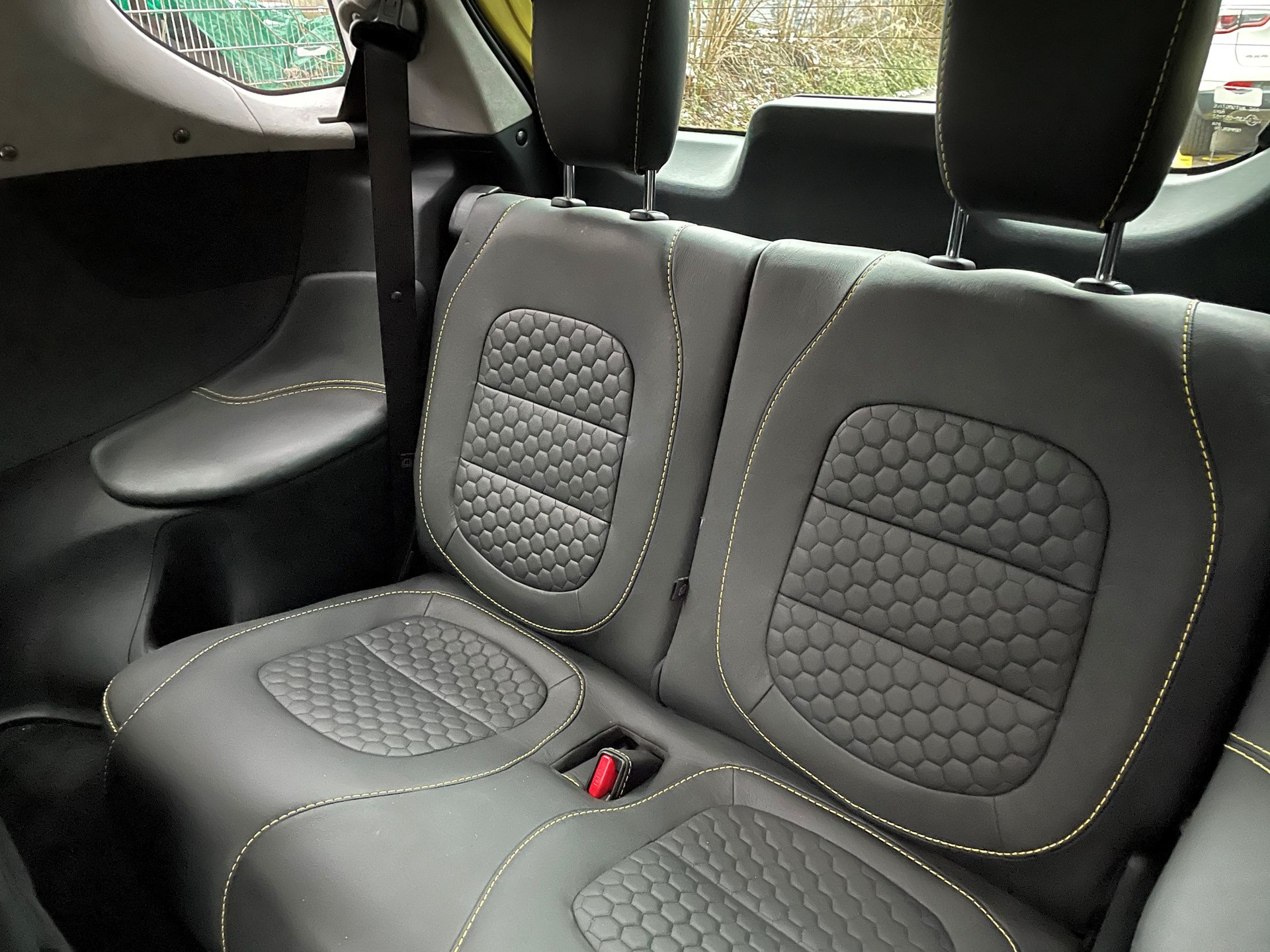 ASTON MARTIN Cygnet 1.33 Launch Ed.-image-8