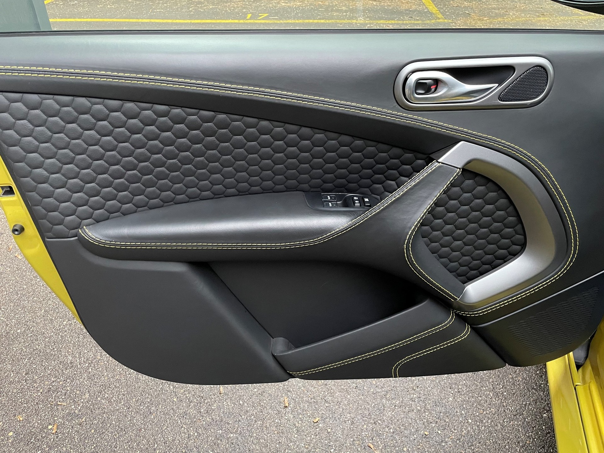 ASTON MARTIN Cygnet 1.33 Launch Ed.-image-11