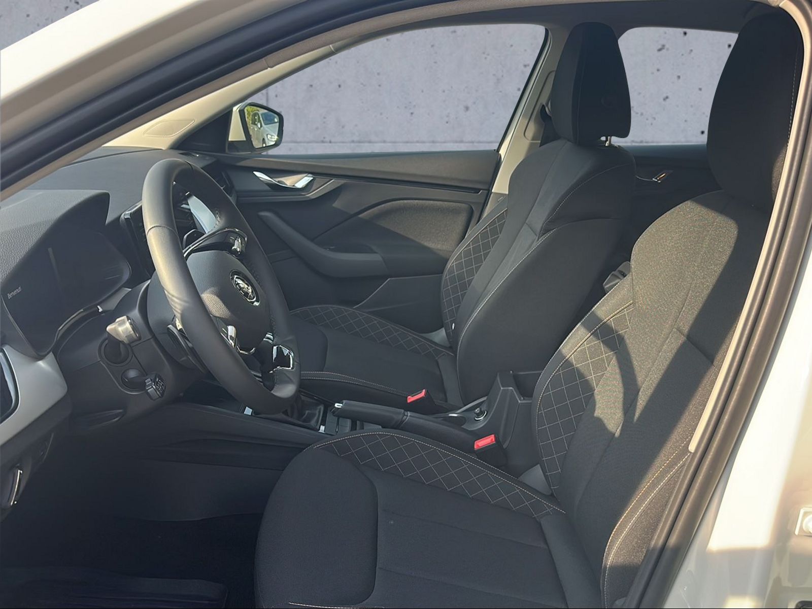 SKODA Scala 1.0 TSI Ambition DSG-image-10