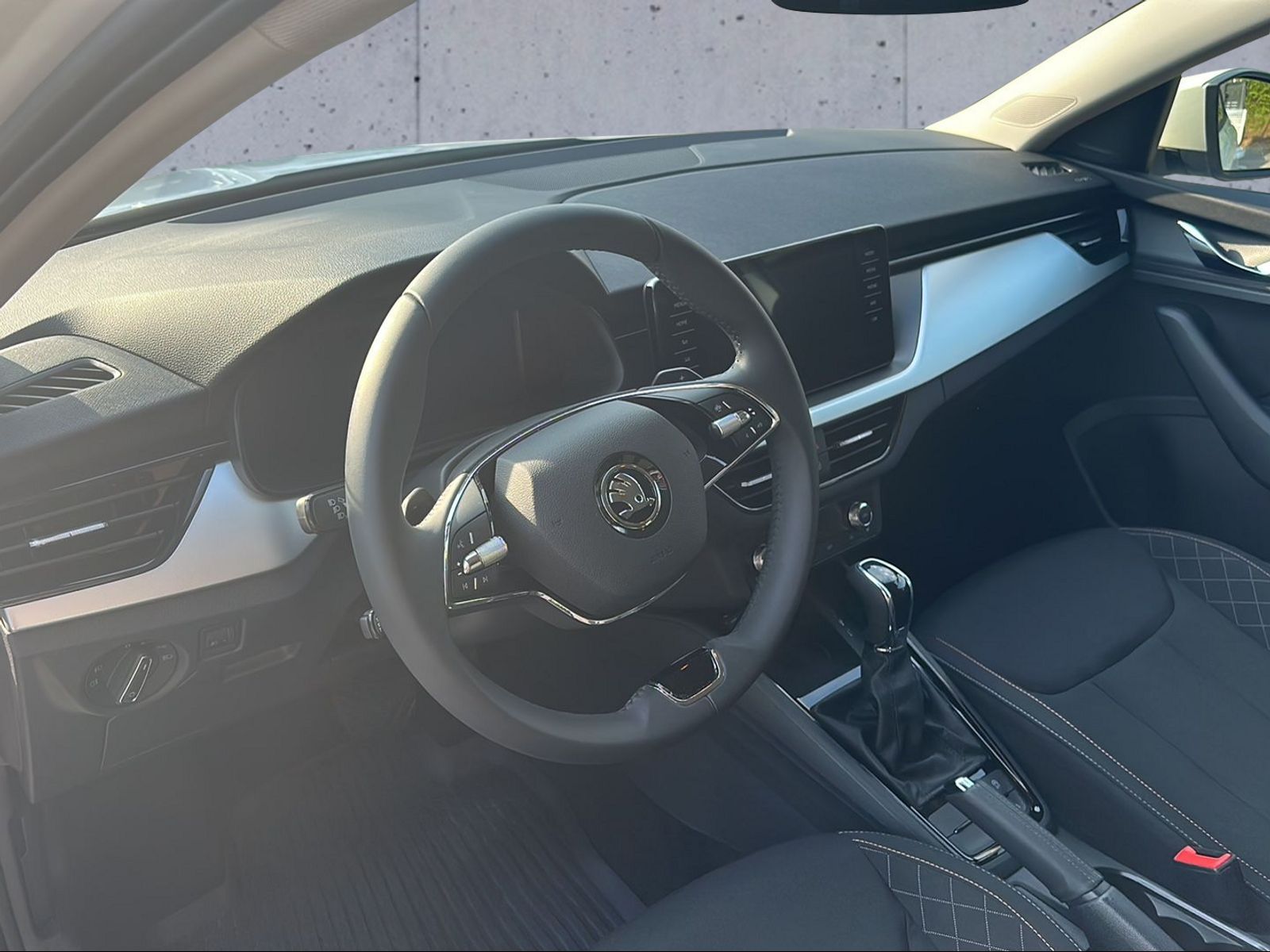 SKODA Scala 1.0 TSI Ambition DSG-image-11