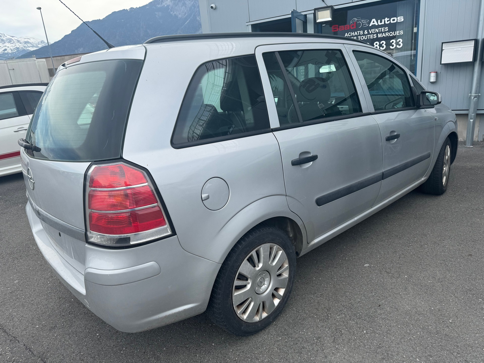 OPEL Zafira 1.8i 16V-image-2