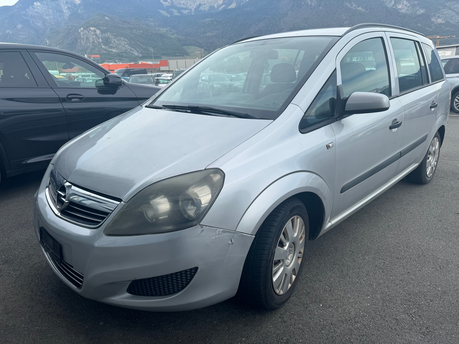 OPEL Zafira 1.8i 16V-image-0