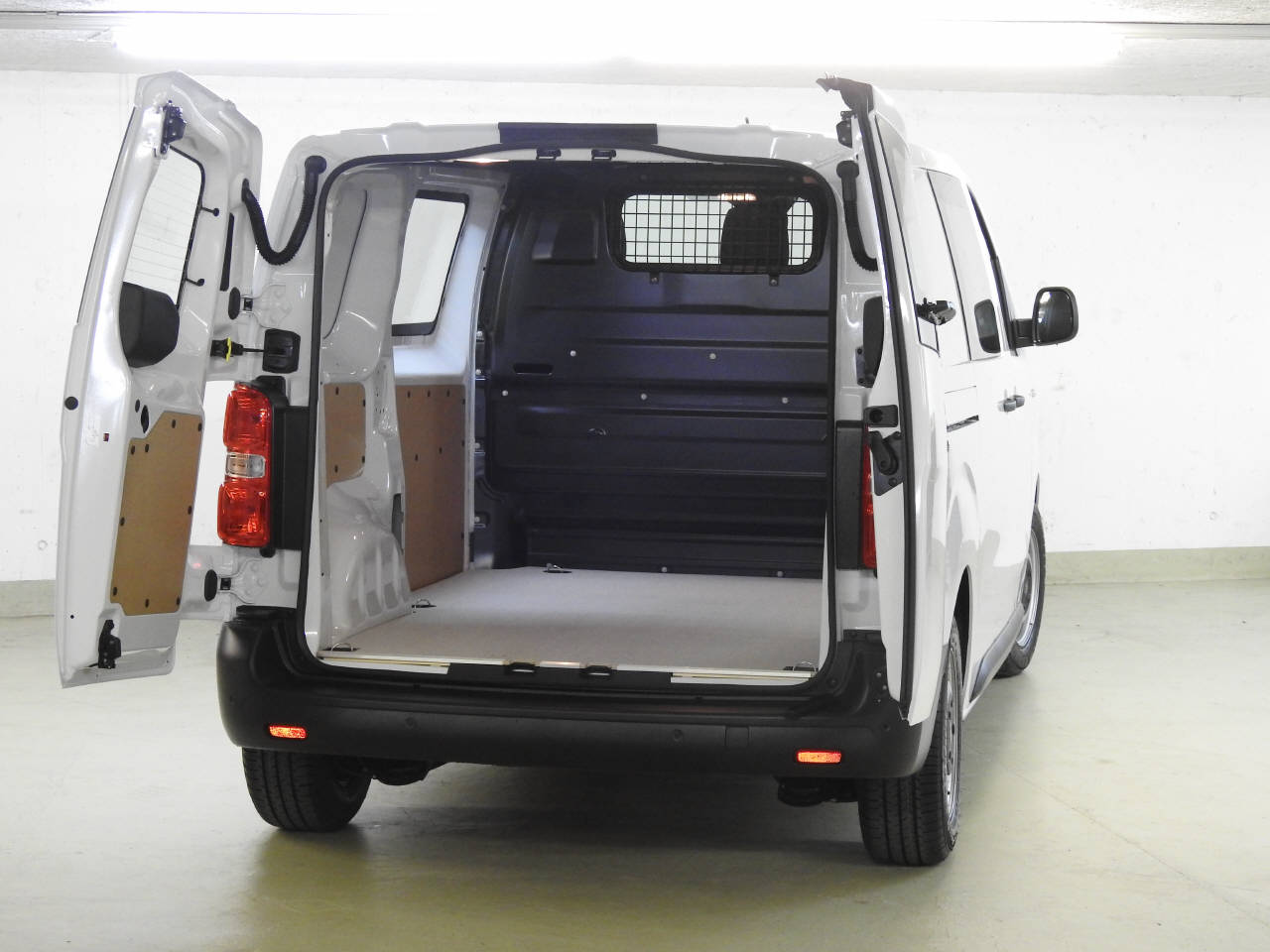 CITROEN Jumpy Kaw. M 2.0 BlueHDi 145 S/S-image-7