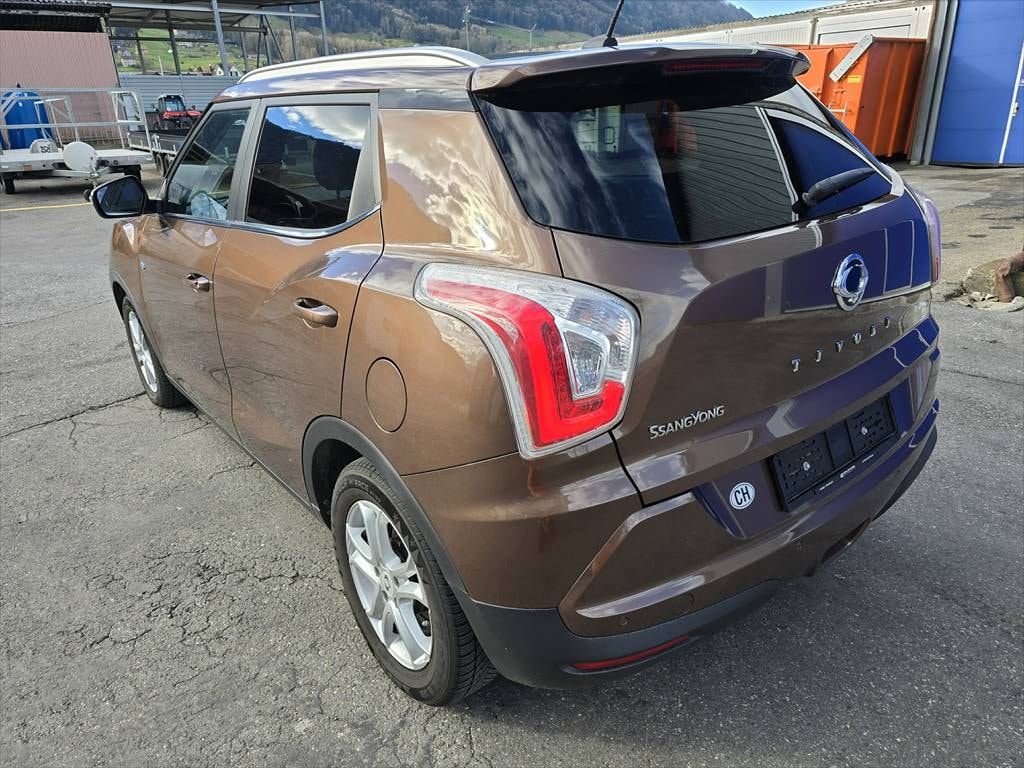 KGM-SsangYong Tivoli 1.6 eXDi Quartz 4WD Automatic-image-2