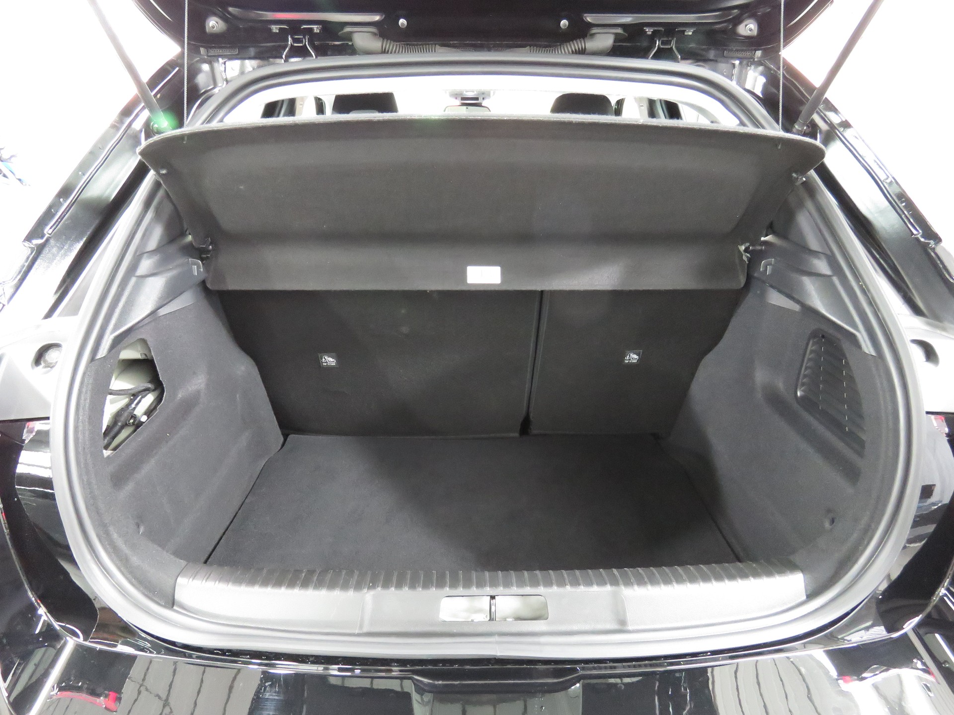 OPEL Mokka 1.2 Direct Injection Turbo Elegance Automat-image-9