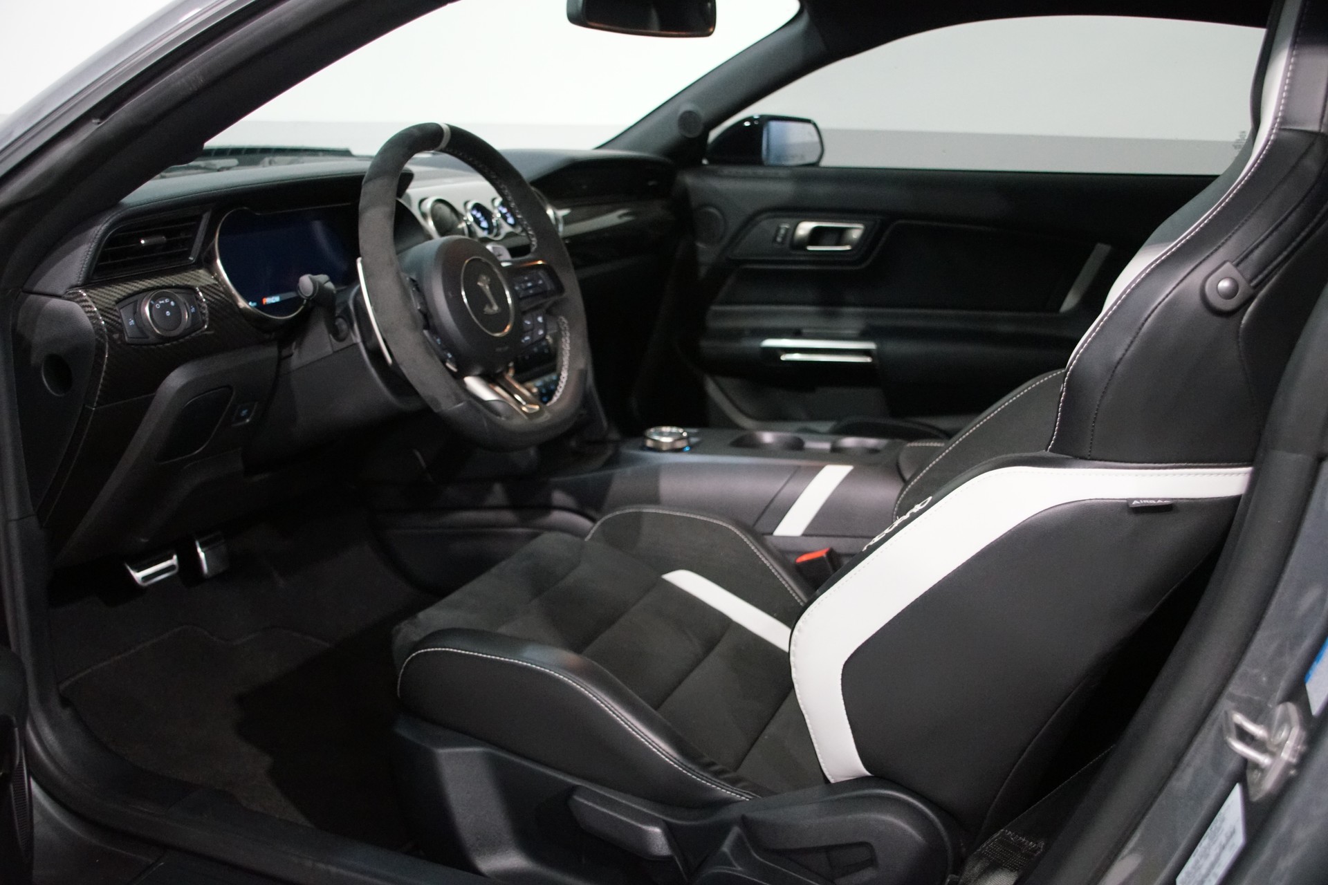 FORD Shelby GT 500 Carbon Fiber Track Pack-image-19