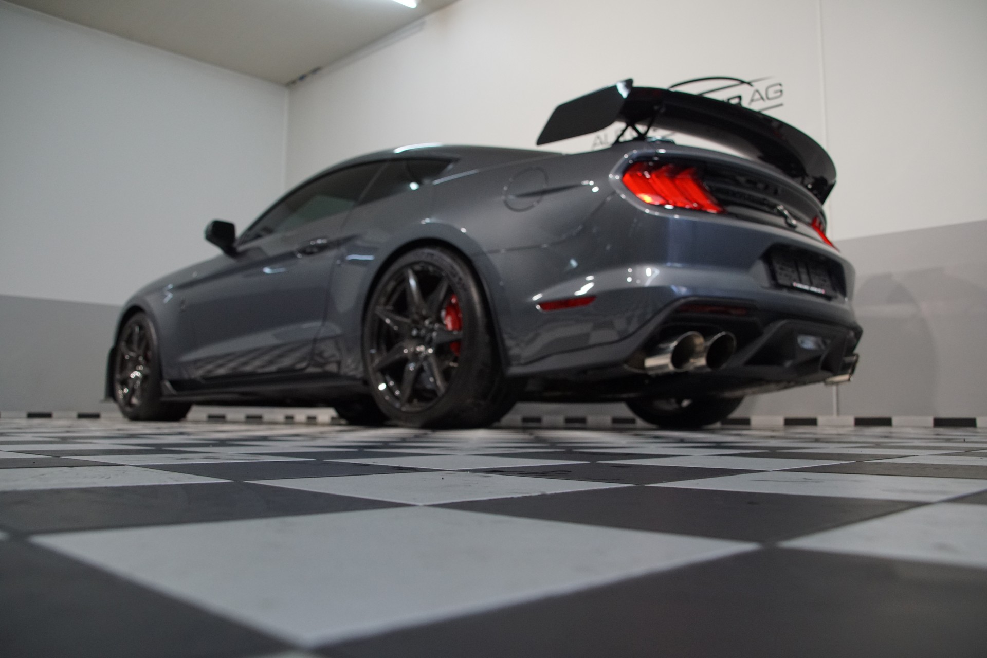 FORD Shelby GT 500 Carbon Fiber Track Pack-image-12