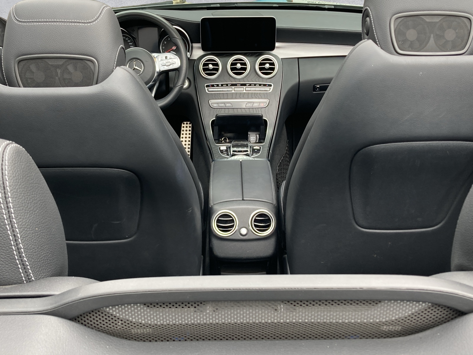 MERCEDES-BENZ C 200 AMG Line 4Matic 9G-Tronic Cabriolet-image-4