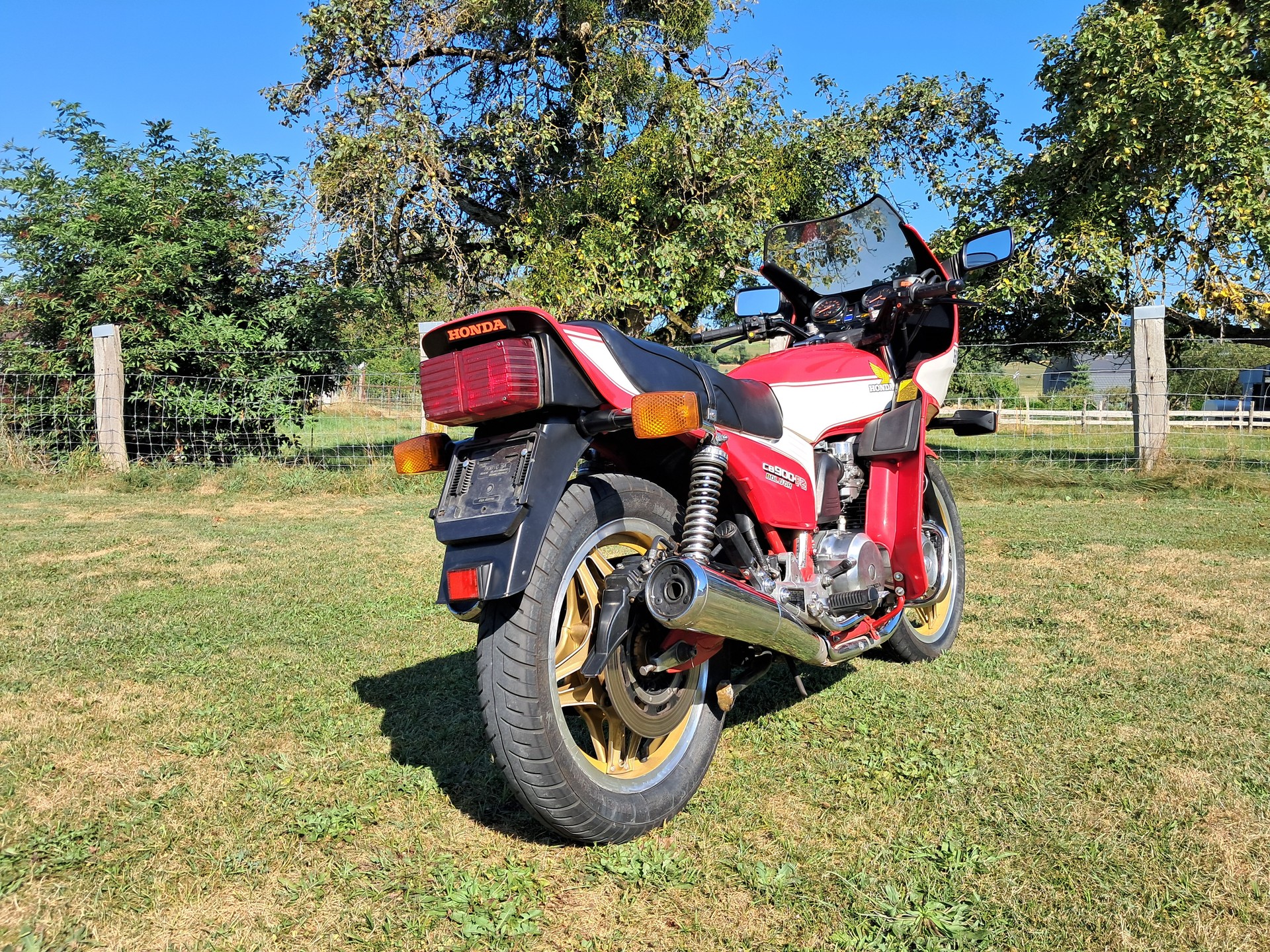 HONDA CB 900 F2B Bol d'or-image-3