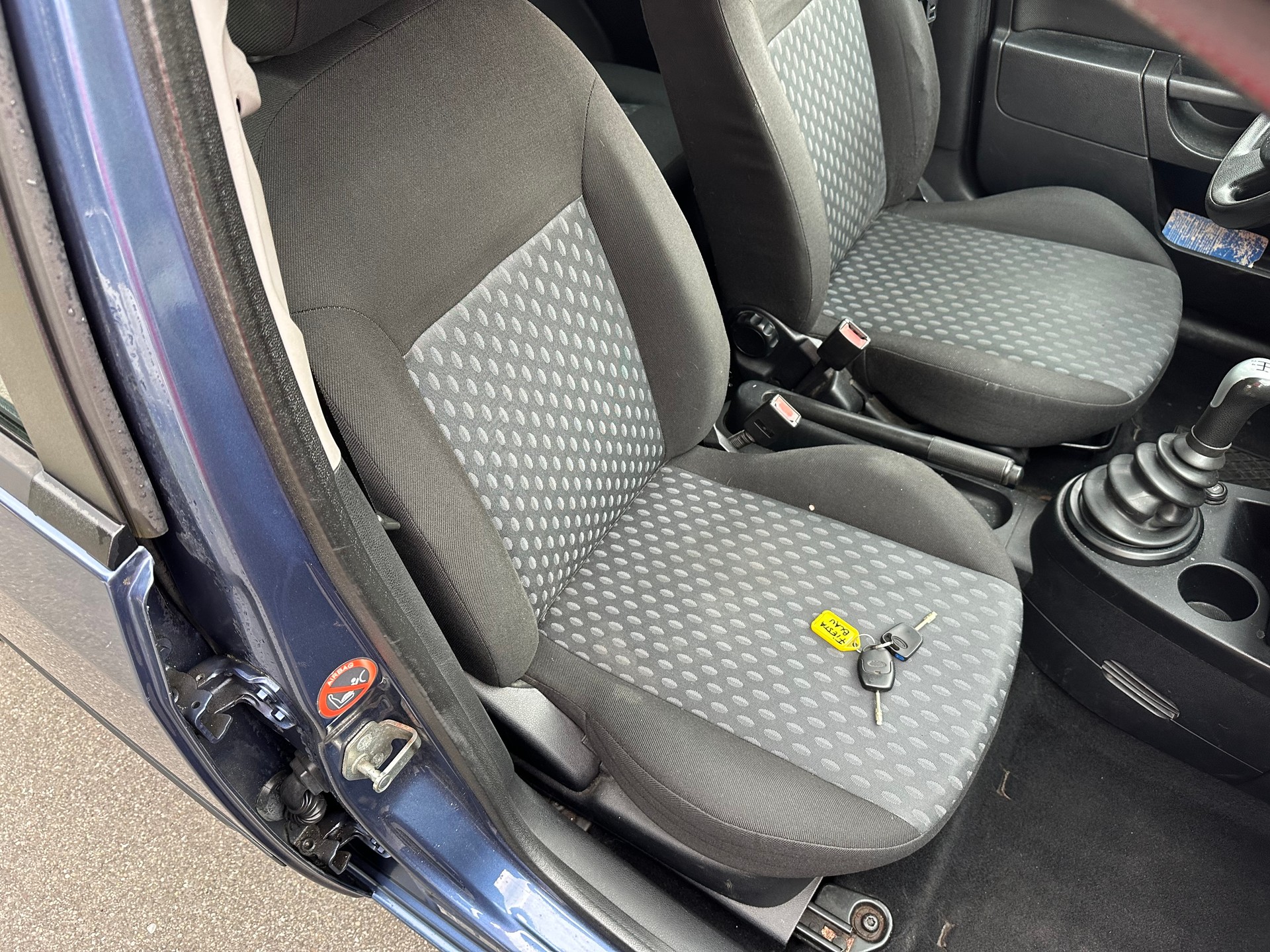FORD Fiesta 1.4 16V Trend FIXPREIS-image-7