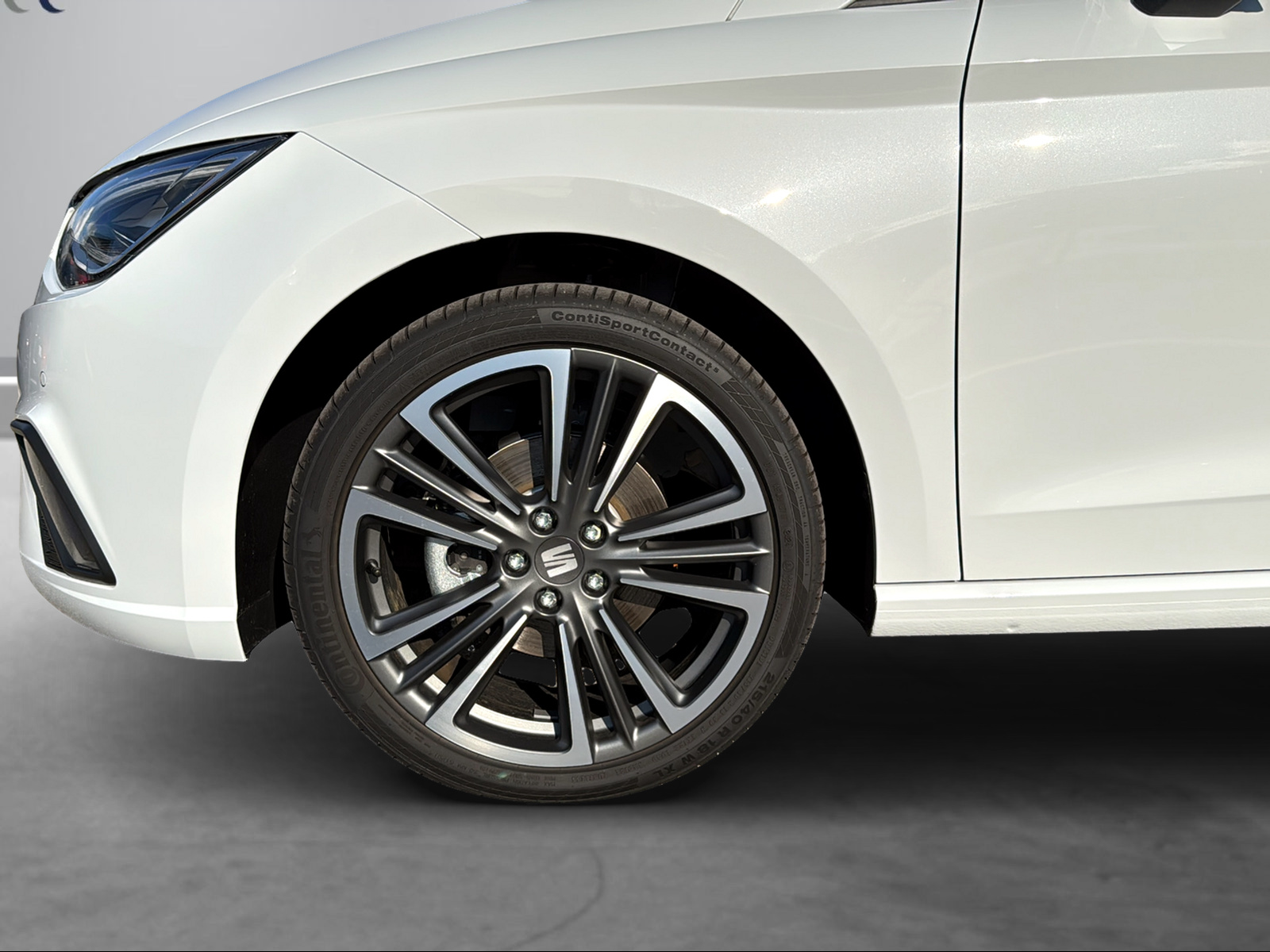 SEAT Ibiza 1.5 EcoTSI Anniversary DSG-image-2