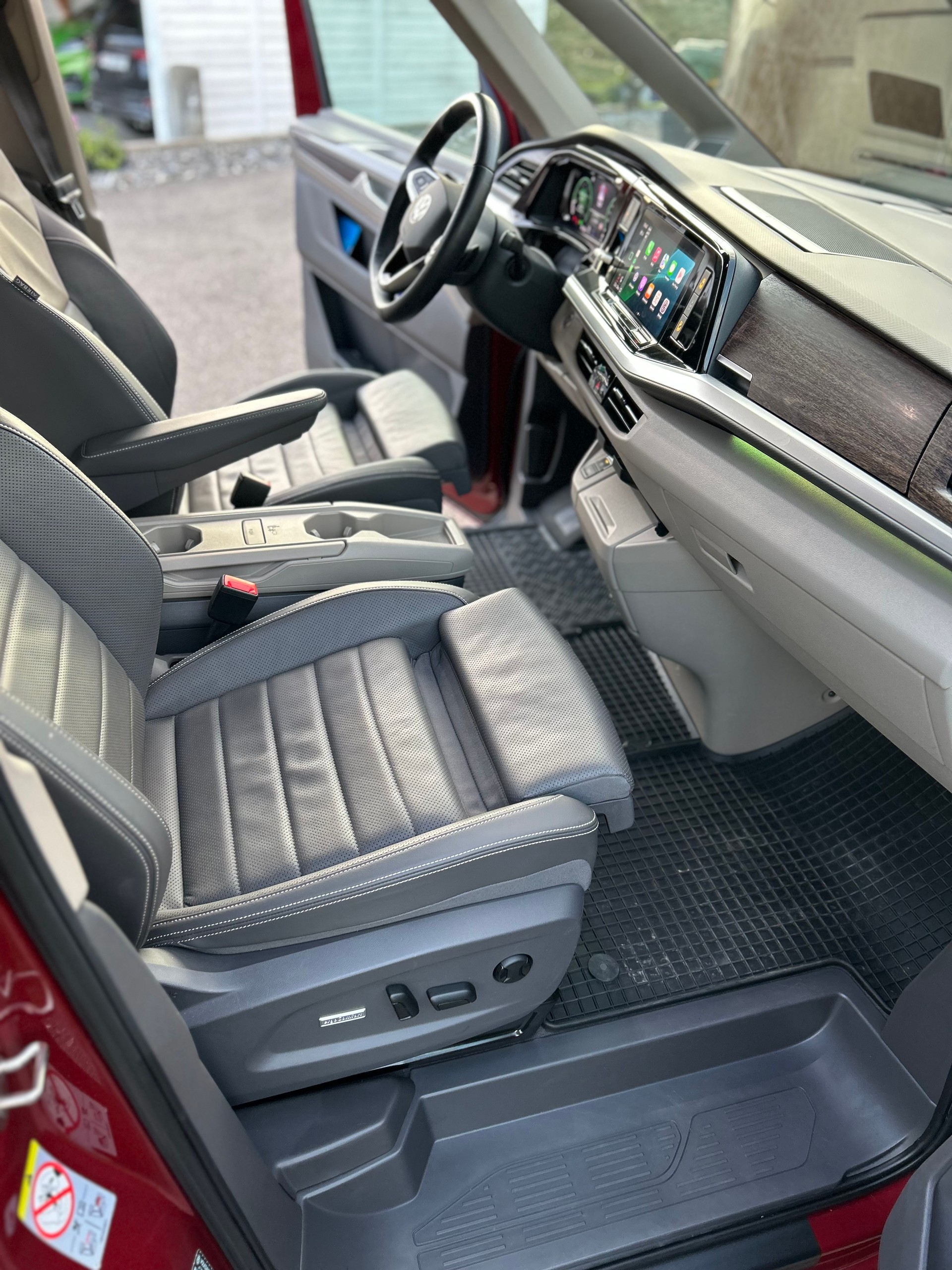 VW Multivan 2.0 TSI Style Liberty DSG Lang-image-9
