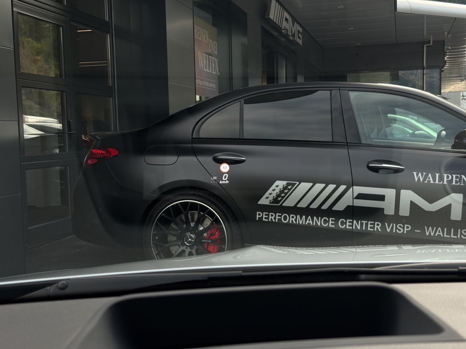 MERCEDES-BENZ GLA AMG 45 S 4Matic+ 8G-DCT-image-27