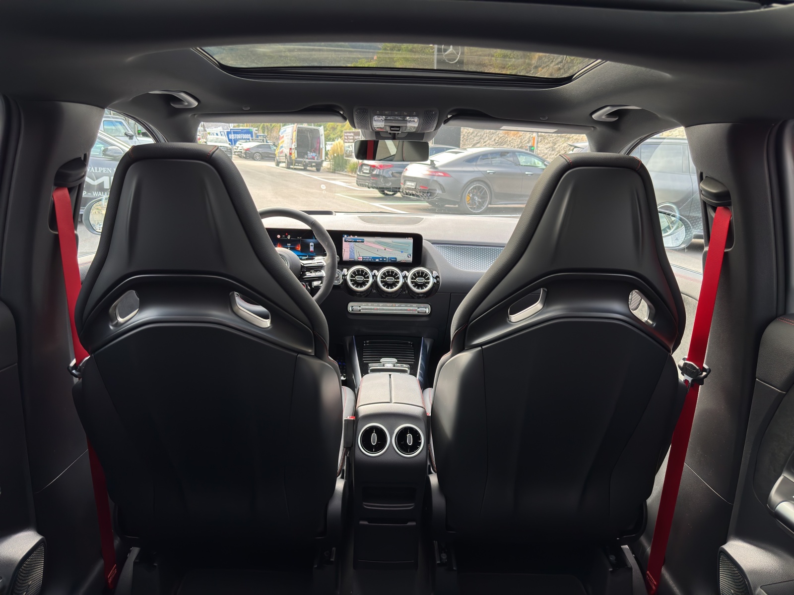 MERCEDES-BENZ GLA AMG 45 S 4Matic+ 8G-DCT-image-24