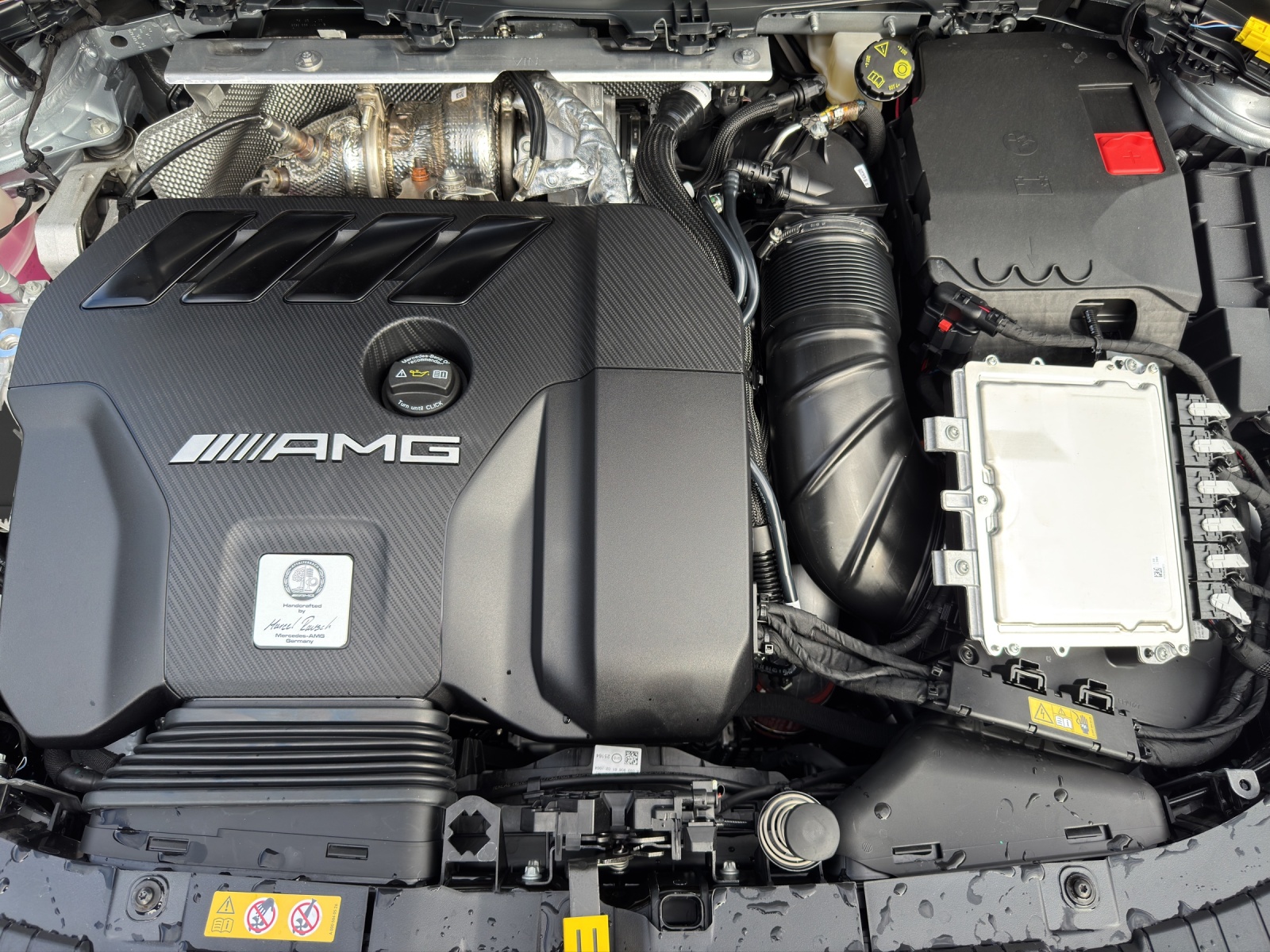 MERCEDES-BENZ GLA AMG 45 S 4Matic+ 8G-DCT-image-22