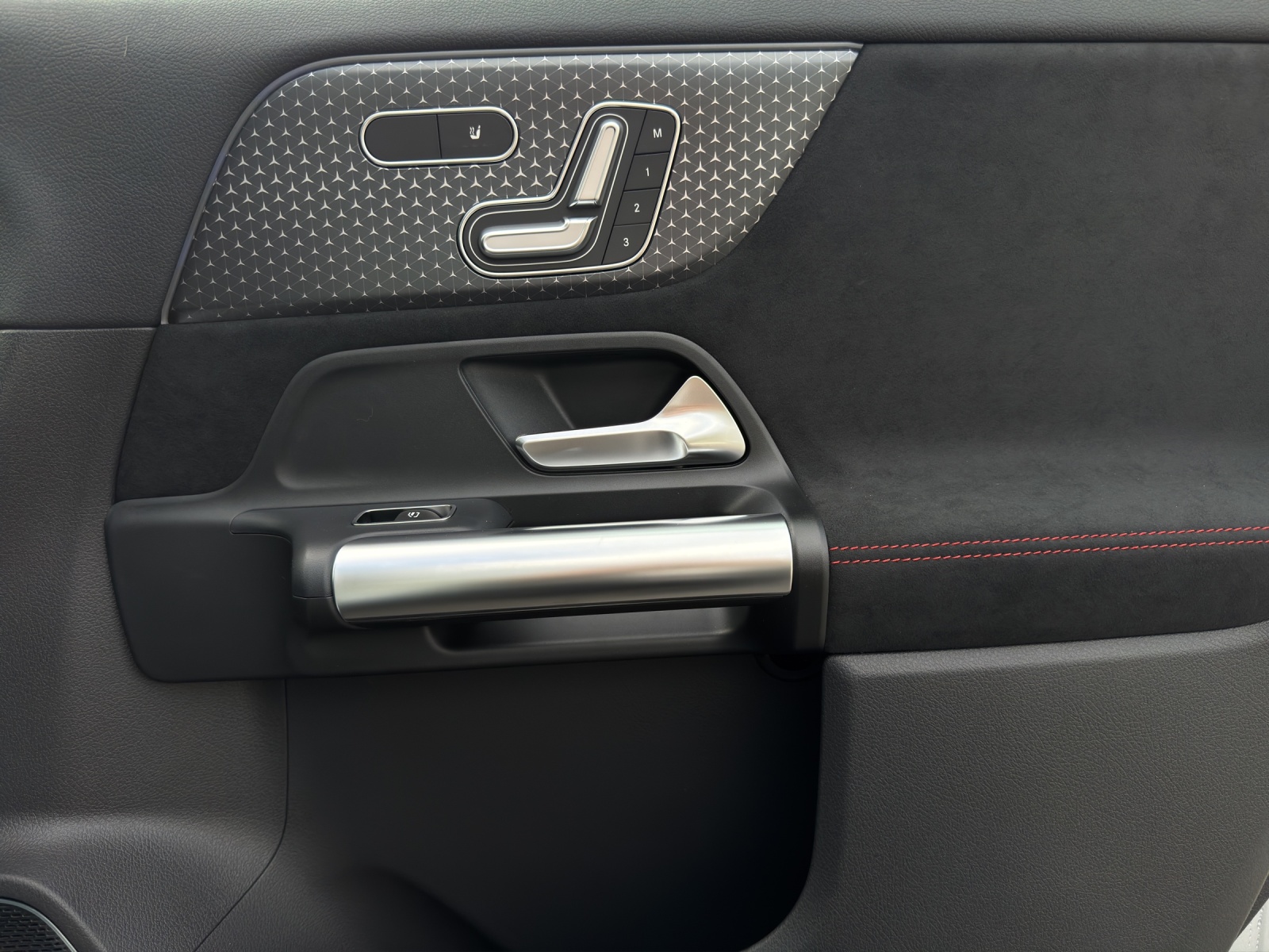 MERCEDES-BENZ GLA AMG 45 S 4Matic+ 8G-DCT-image-16