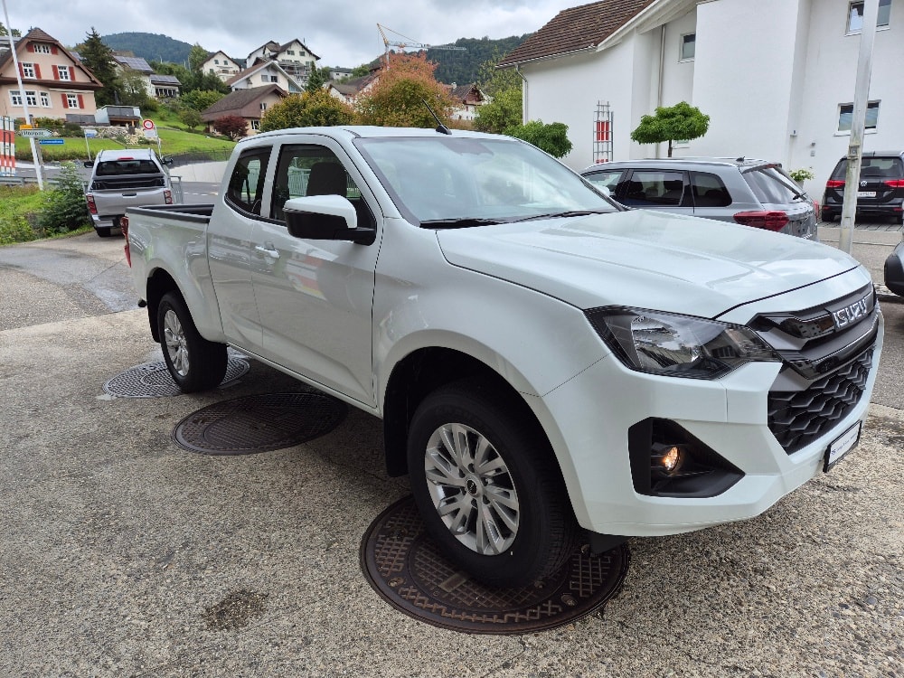 ISUZU D-MAX 1.9 SpaceCab N60BB+ 4x4-image-2