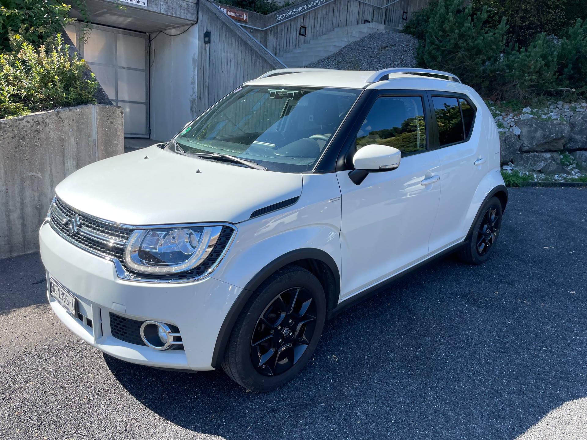 SUZUKI Ignis 1.2i Compact Top Hybrid 4x4-image-0