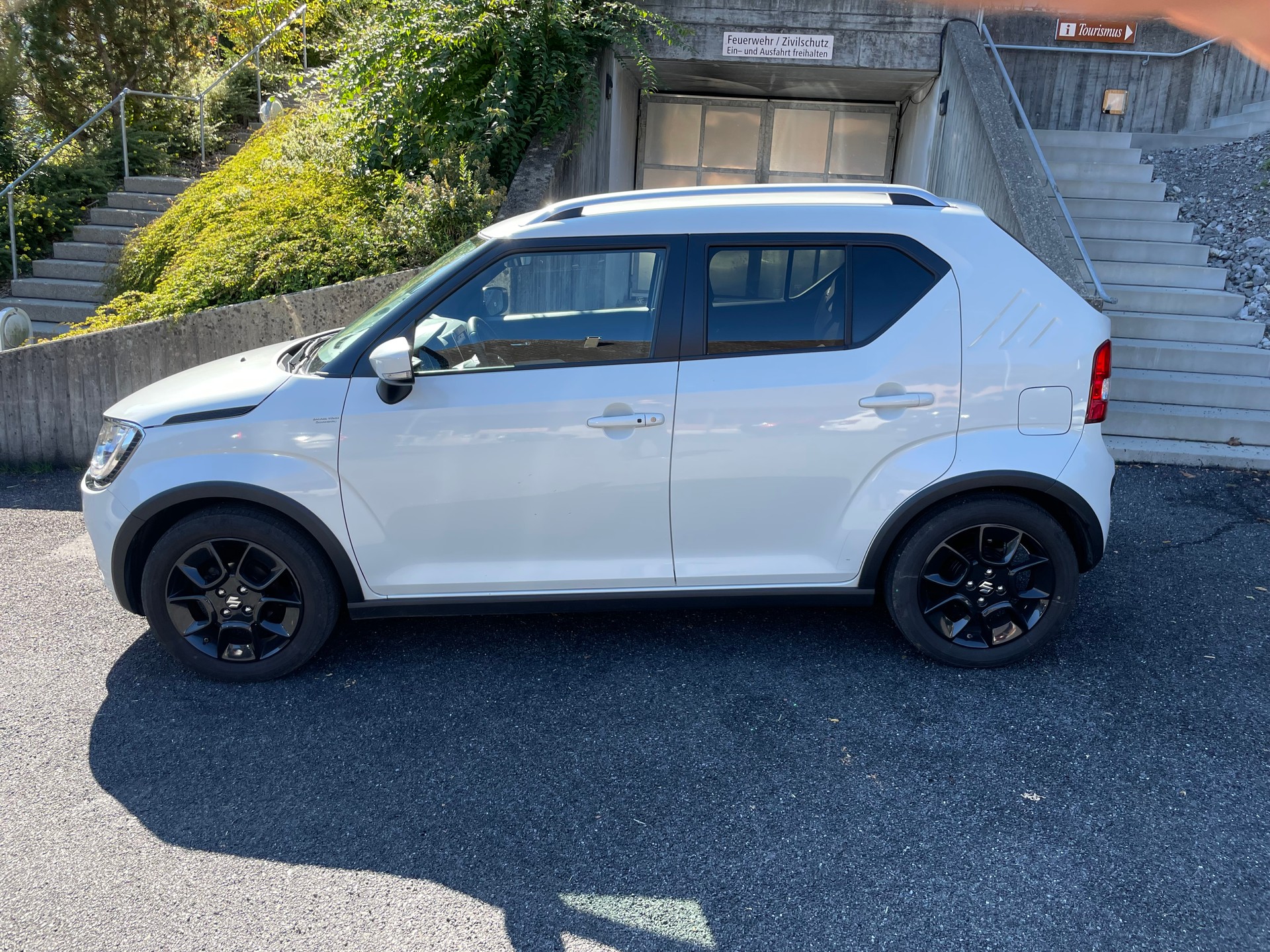 SUZUKI Ignis 1.2i Compact Top Hybrid 4x4-image-2
