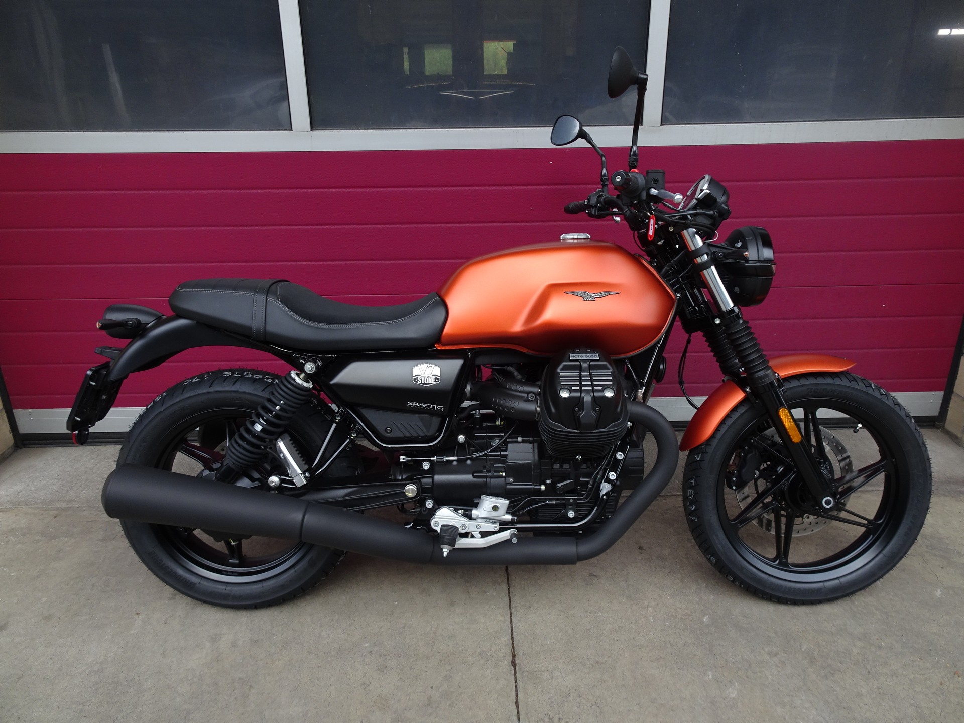 MOTO GUZZI V7 IV 850 Stone
