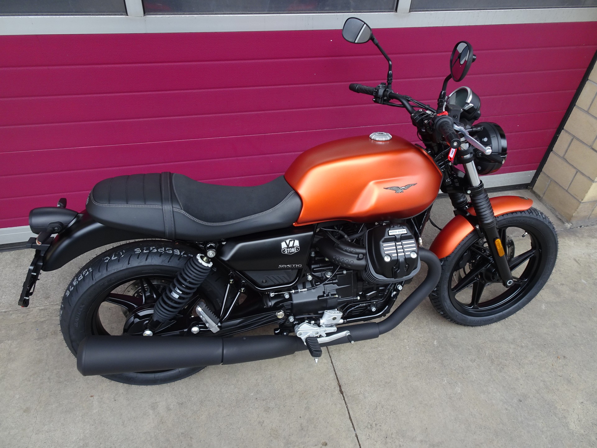 MOTO GUZZI V7 IV 850 Stone-image-14